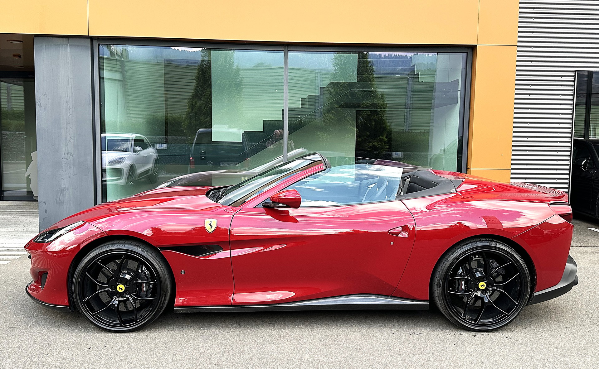 FERRARI Portofino 3.9 Turbo-image-10