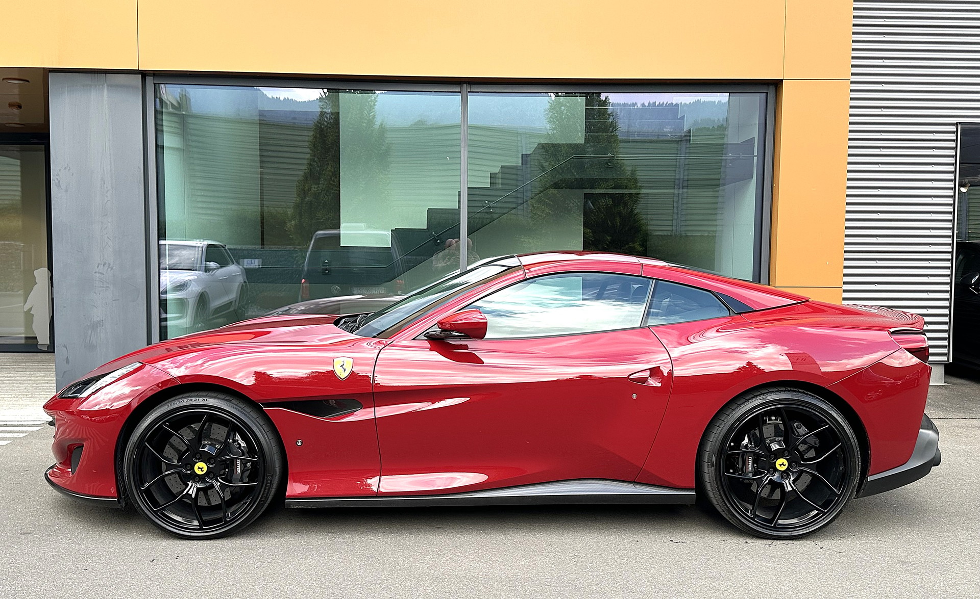 FERRARI Portofino 3.9 Turbo-image-11