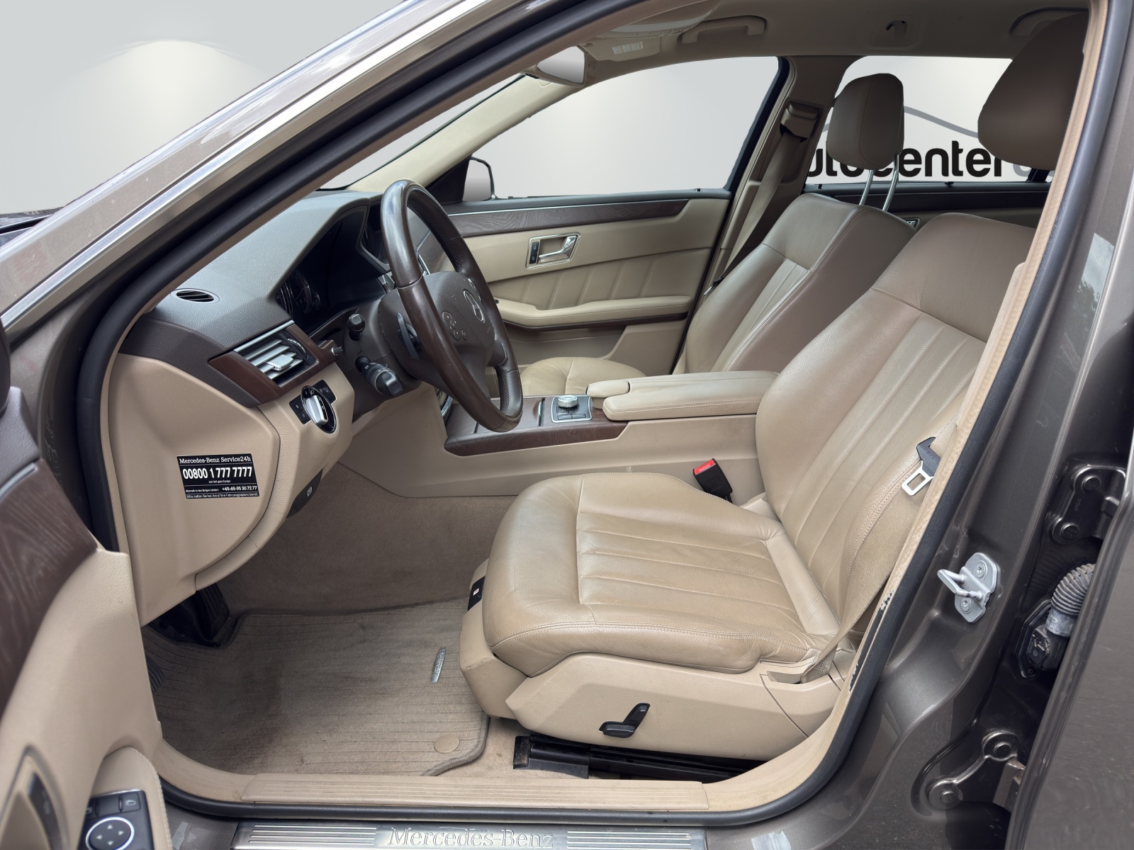 MERCEDES-BENZ E 350 CDI-image-10
