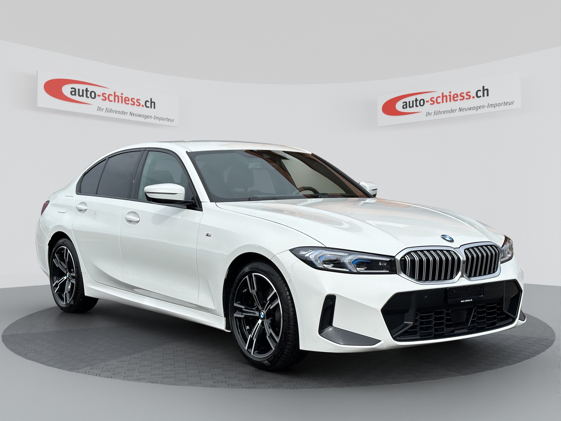 BMW 320d M Sport 48V Steptronic-image-0