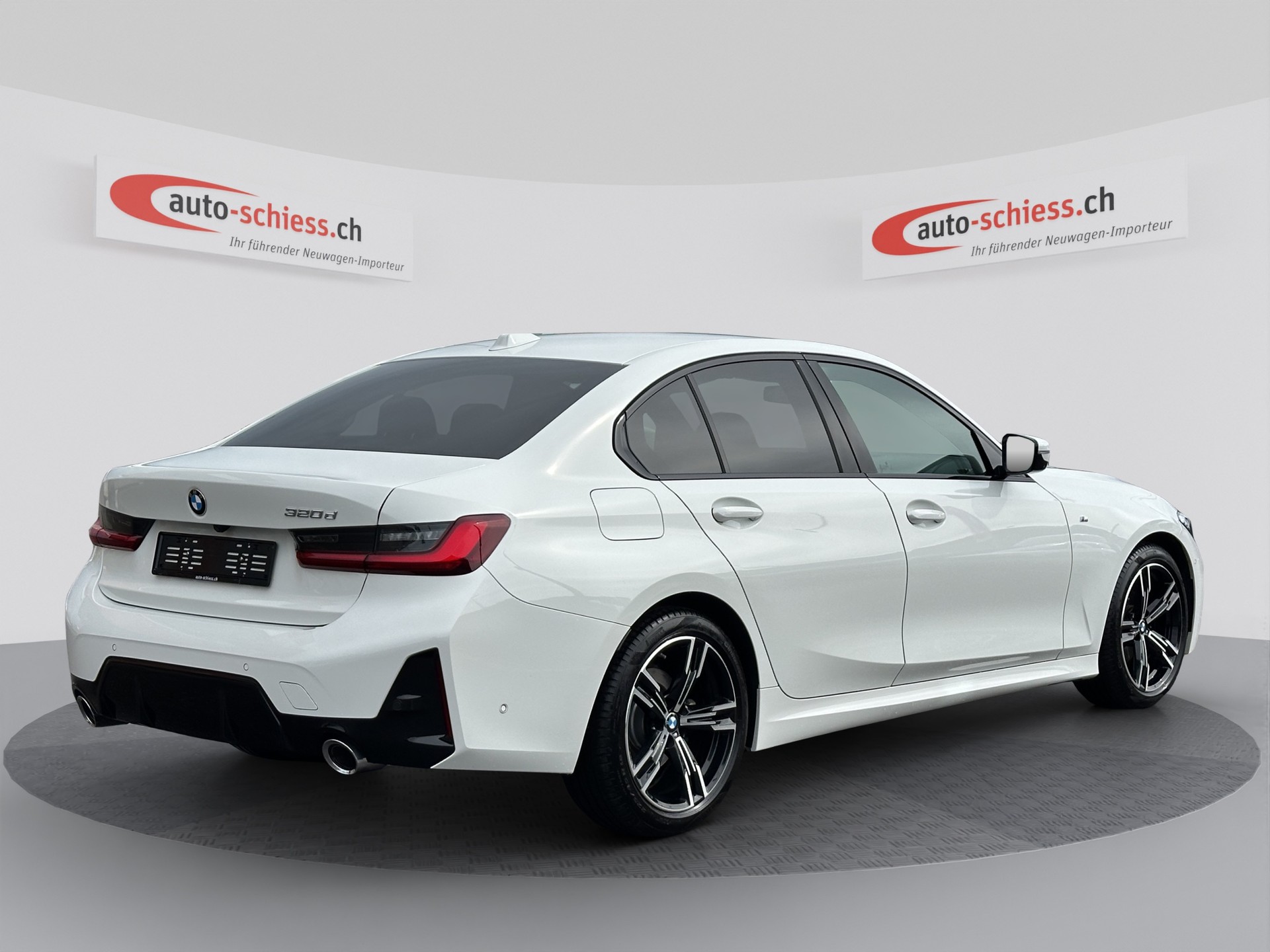 BMW 320d M Sport 48V Steptronic-image-4