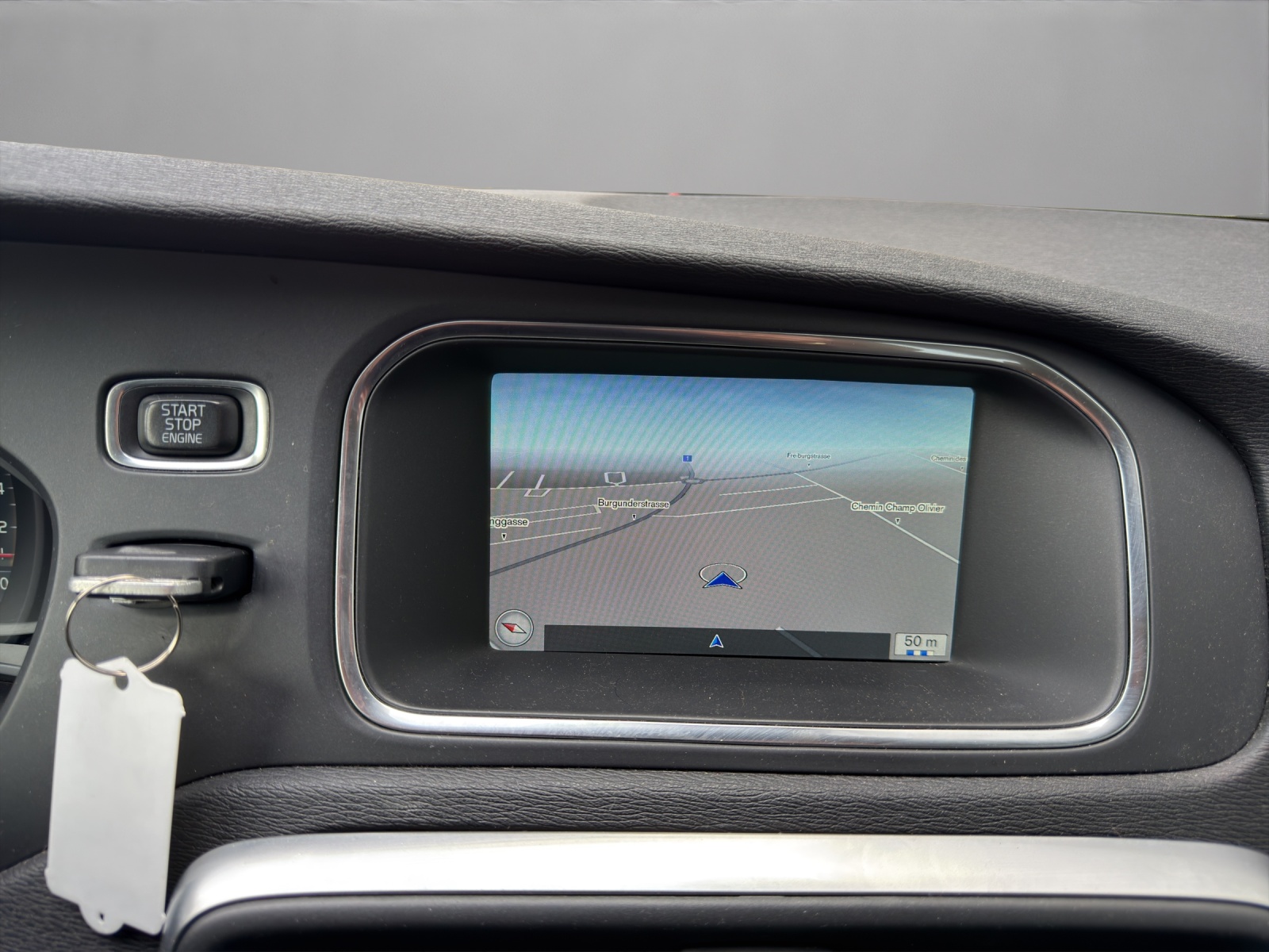 VOLVO V40 Cross Country T4 2.0 AWD Ocean Race Geartronic-image-14