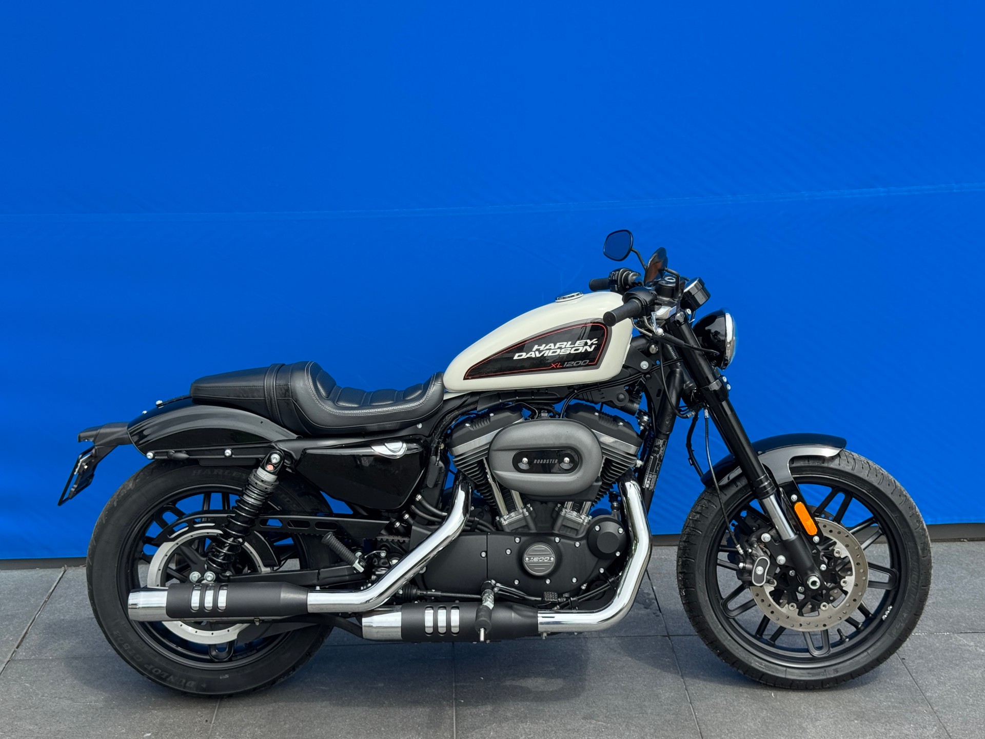 HARLEY-DAVIDSON XL 1200 CX Sportster Roadster ABS-image-12