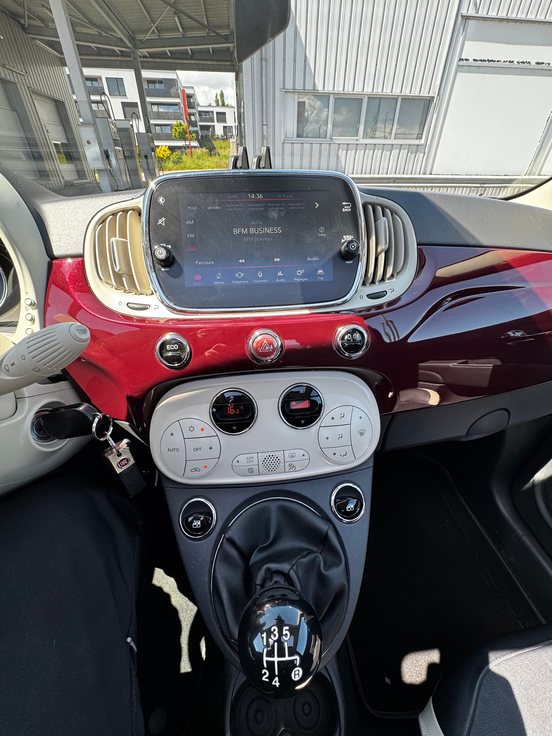 FIAT 500 0.9 Twinair Pop Star-image-12