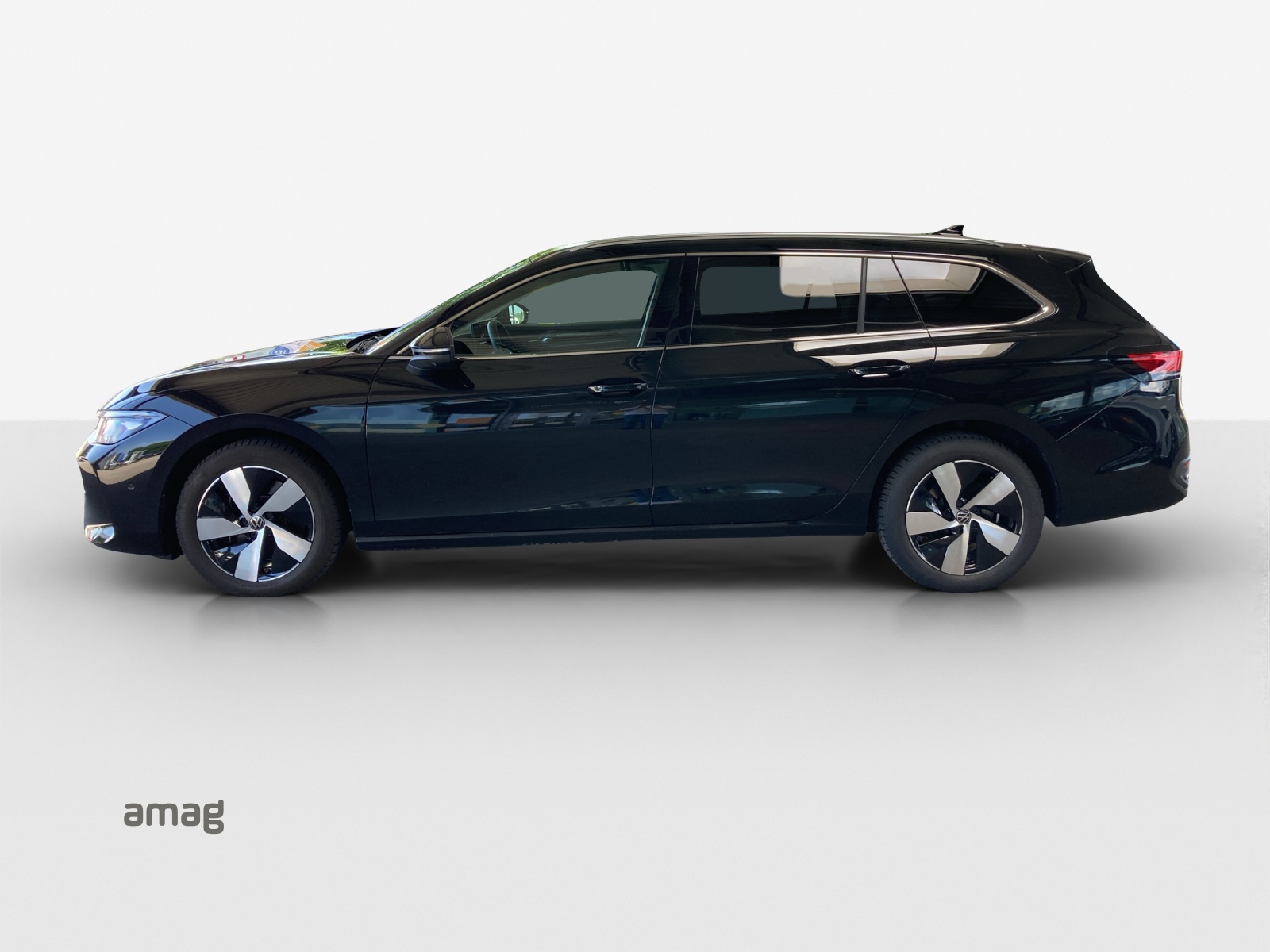 VW Passat Variant 2.0 TDI evo Business 4 Motion DSG-image-1
