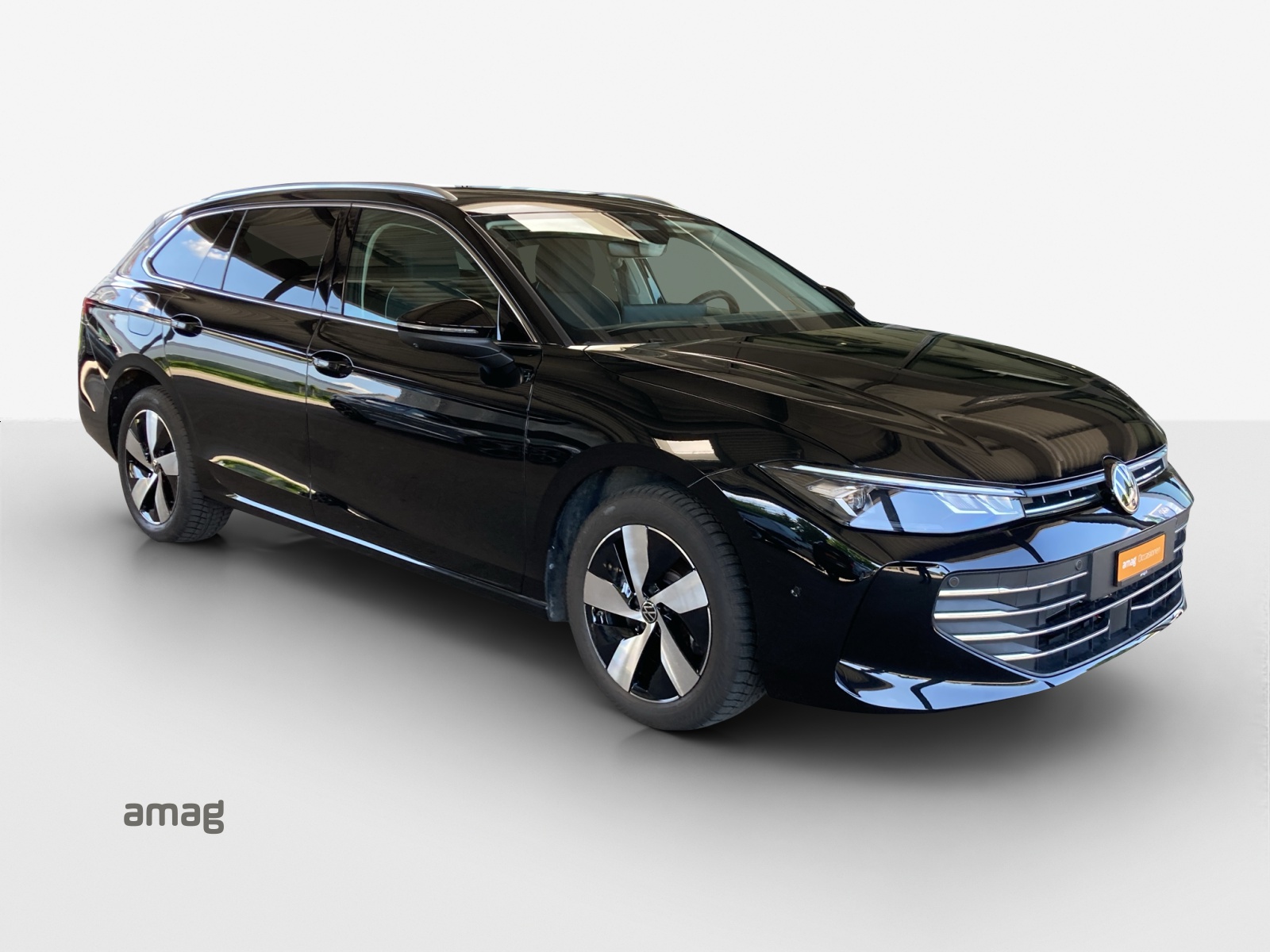 VW Passat Variant 2.0 TDI evo Business 4 Motion DSG-image-5