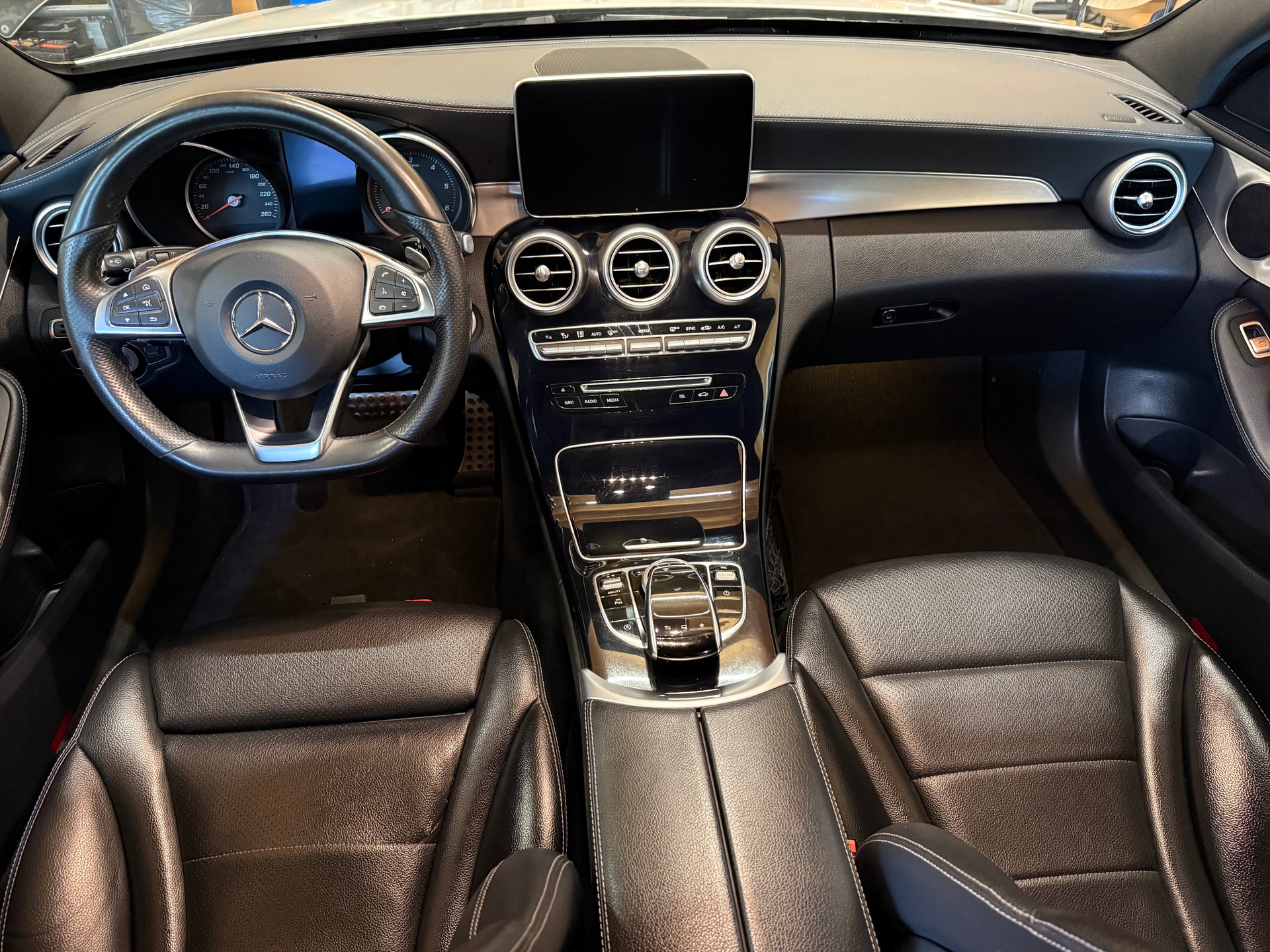 MERCEDES-BENZ C 220 BlueTEC AMG Line 7G-Tronic-image-7