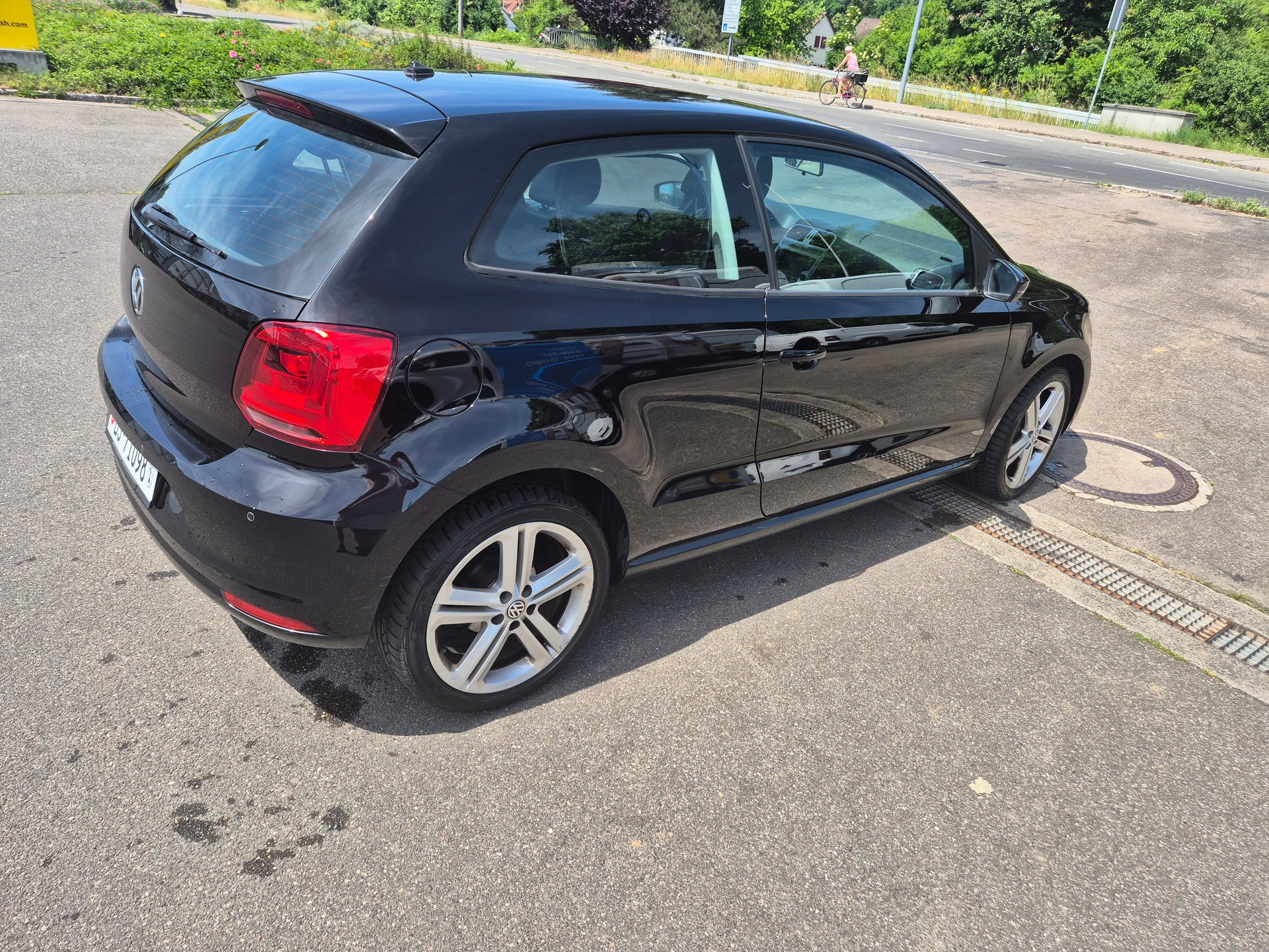 VW Highline BlueMotion Technologiy 1,2 l TSI 81 kW (110 PS) 7-Gang-Doppelkupplungsgetriebe DSG-image-2
