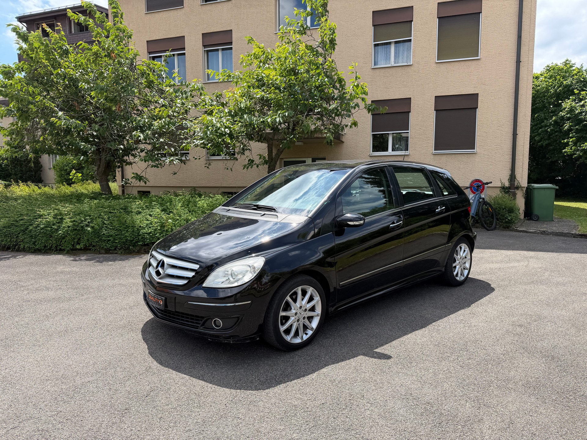 MERCEDES-BENZ B 200-image-8