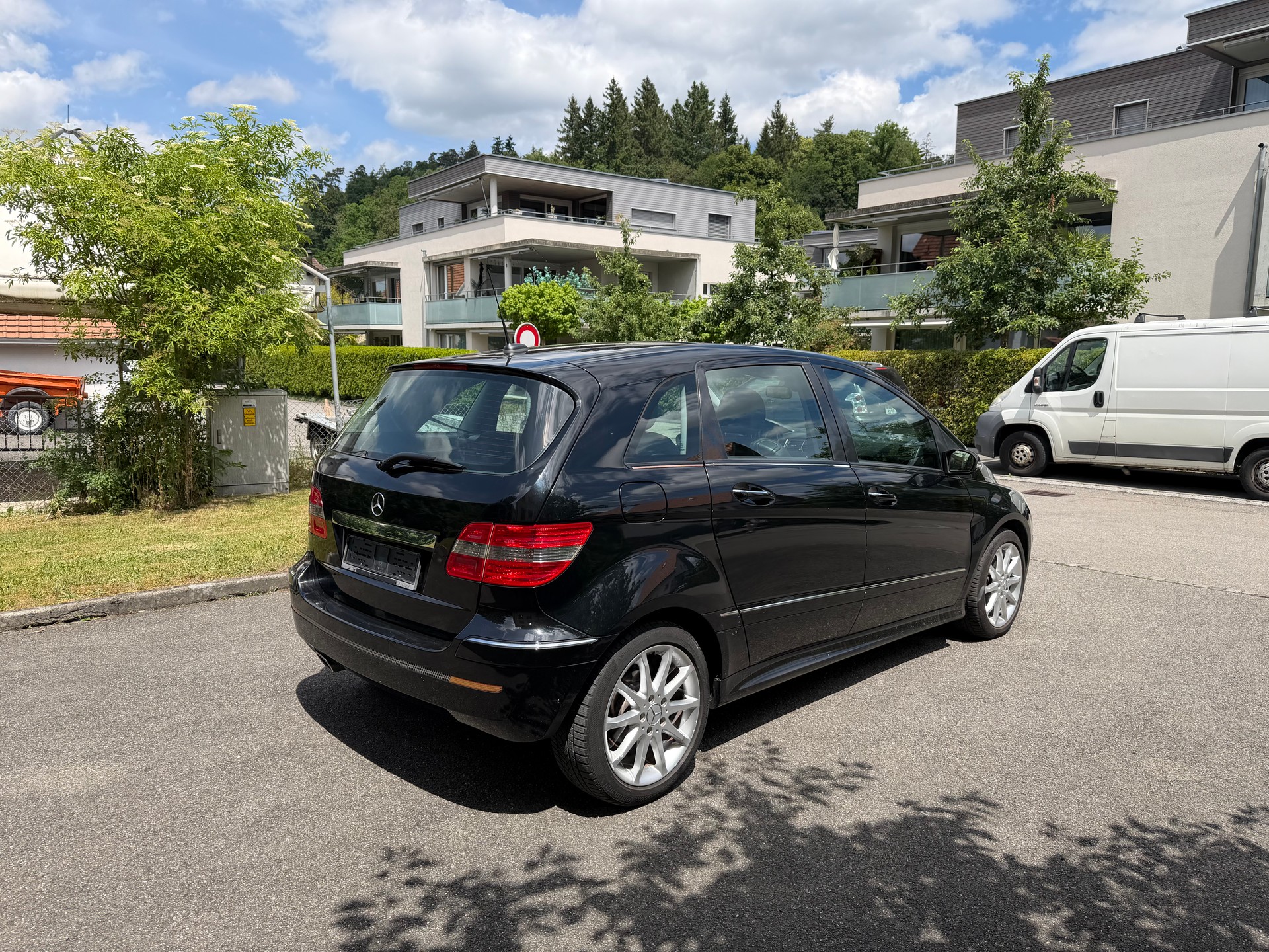 MERCEDES-BENZ B 200-image-3