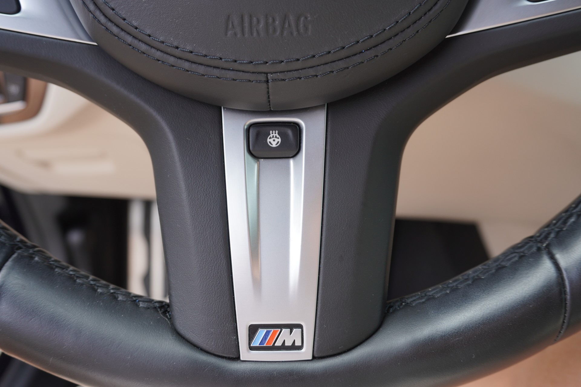 BMW 530i xDrive 48V M Sport Steptronic-image-23