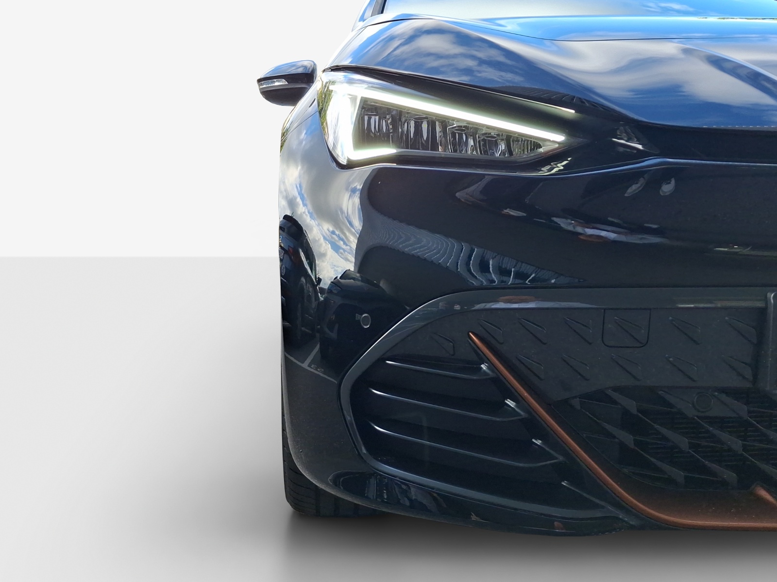 CUPRA Born 79 kWh e-Boost Adrenaline-image-13