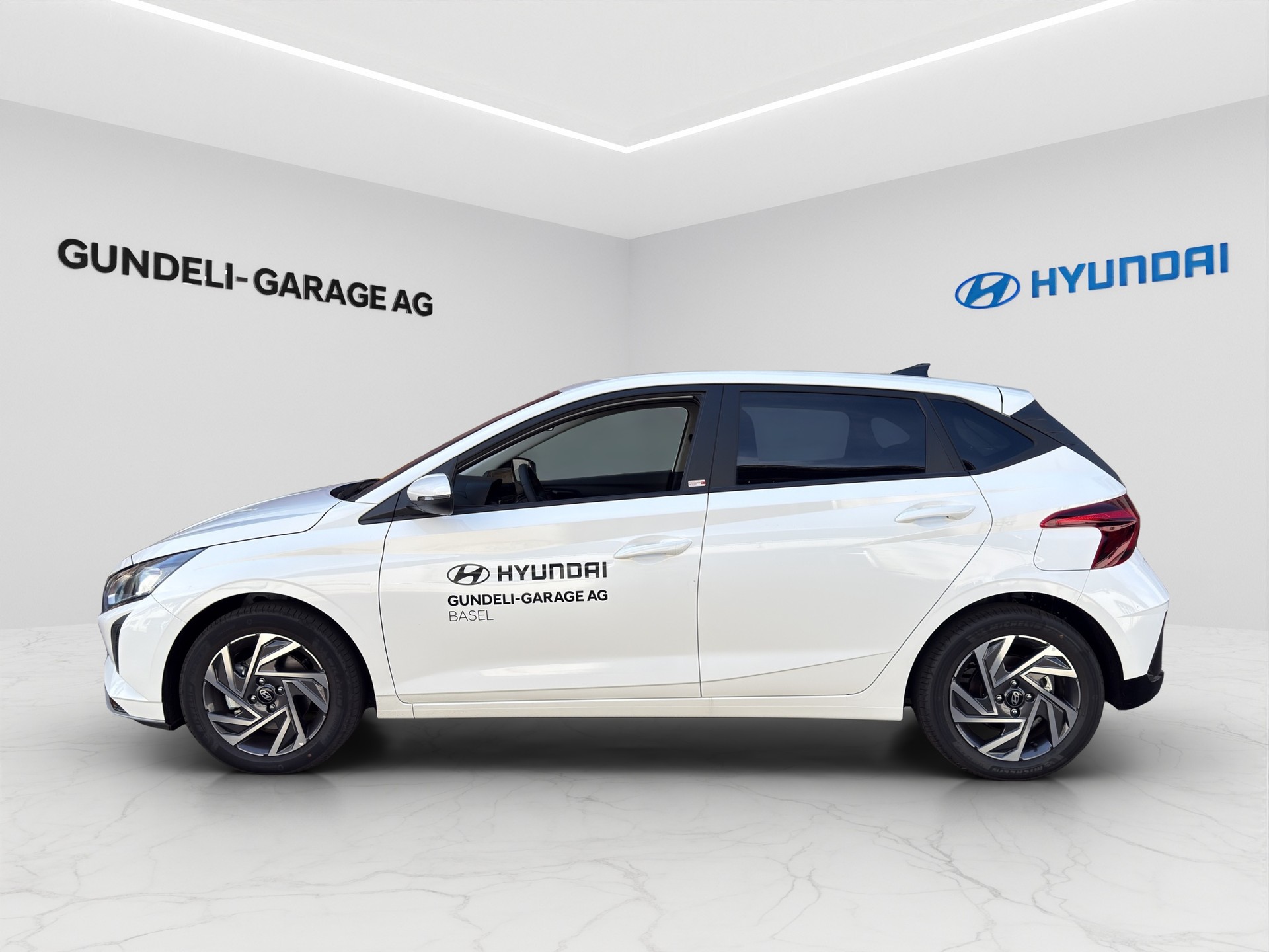 HYUNDAI i20 1.0 T-GDi Amplia DCT-image-2