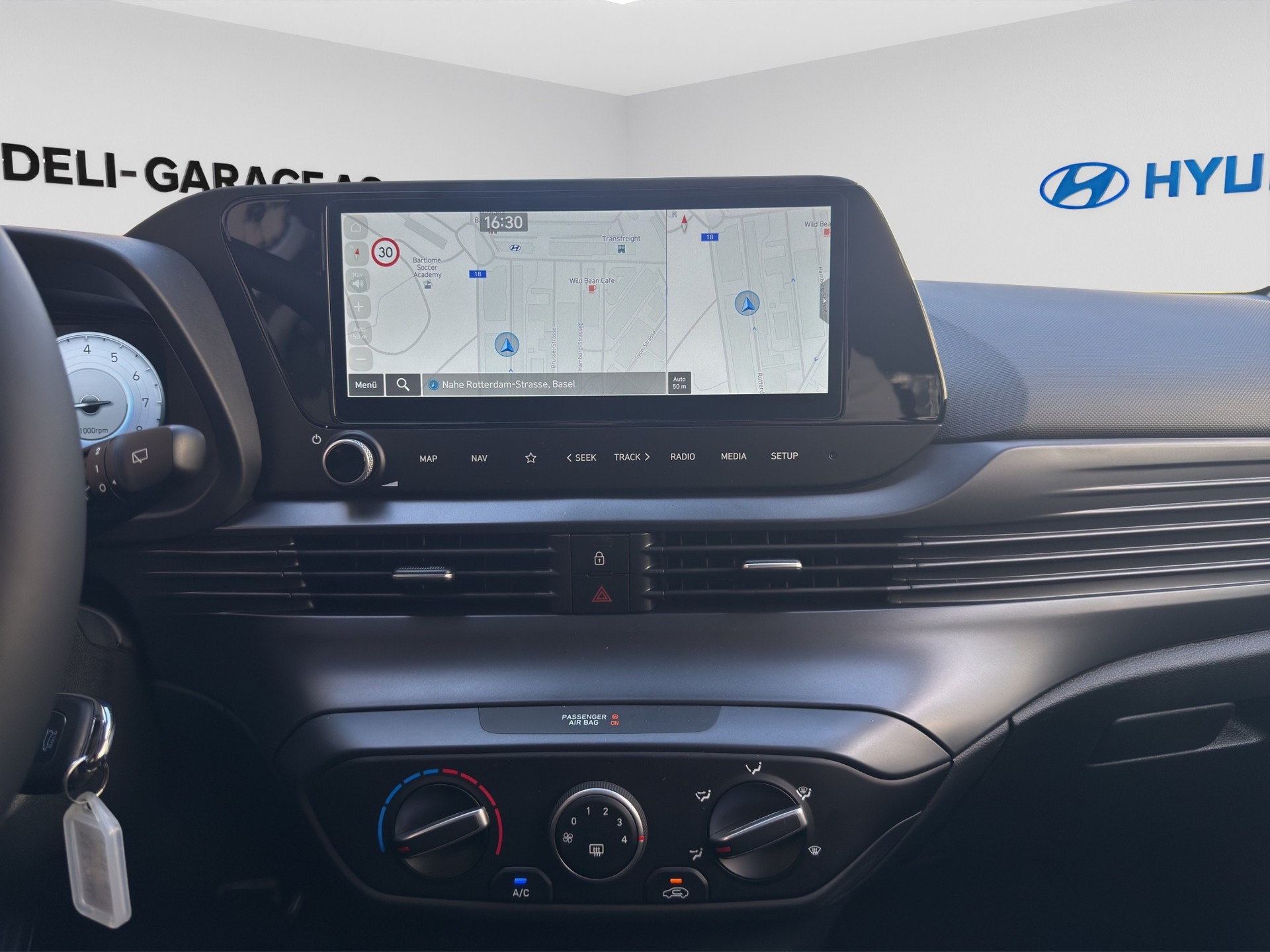 HYUNDAI i20 1.0 T-GDi Amplia DCT-image-15