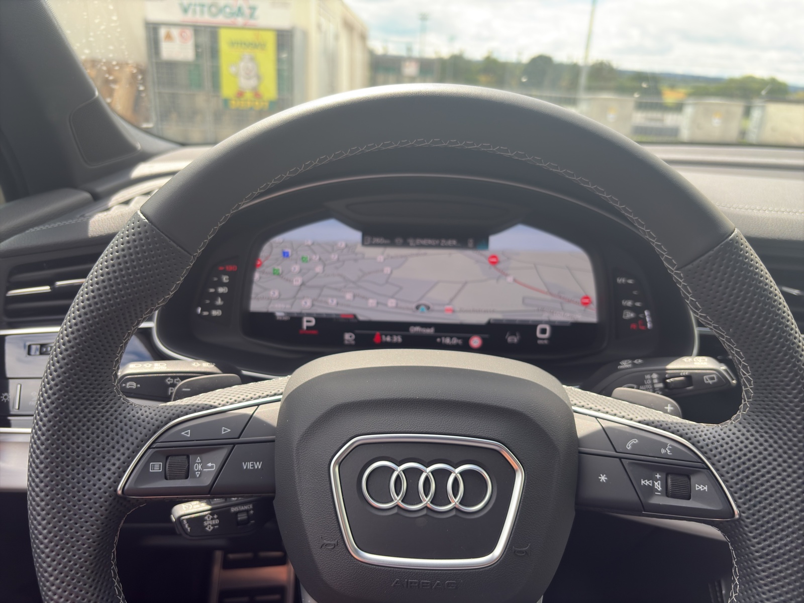 AUDI SQ7 SUV 4.0 V8 TFSI quattro T-Tronic-image-12