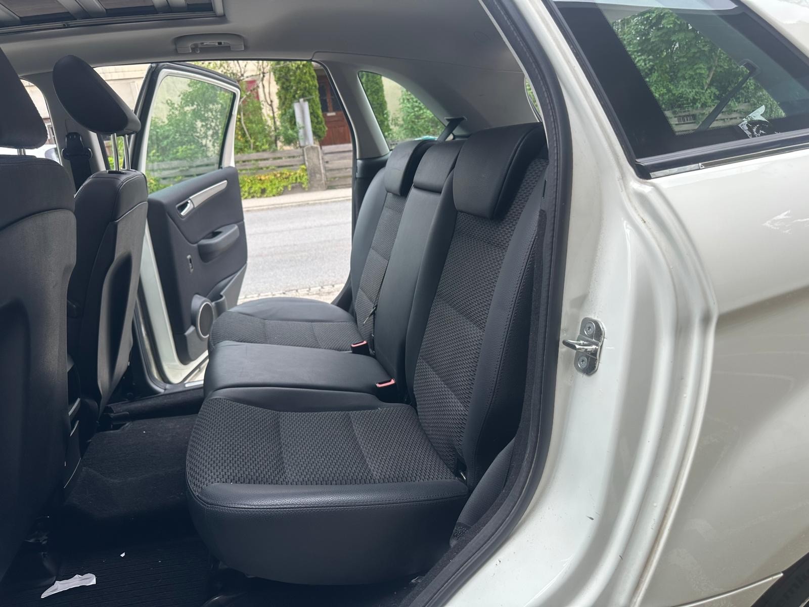 MERCEDES-BENZ B 180 (170) Autotronic-image-10
