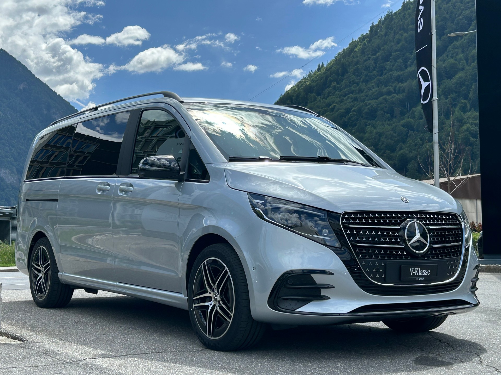 MERCEDES-BENZ V 300d Exclusive Lang SWISS EDITION 4Matic