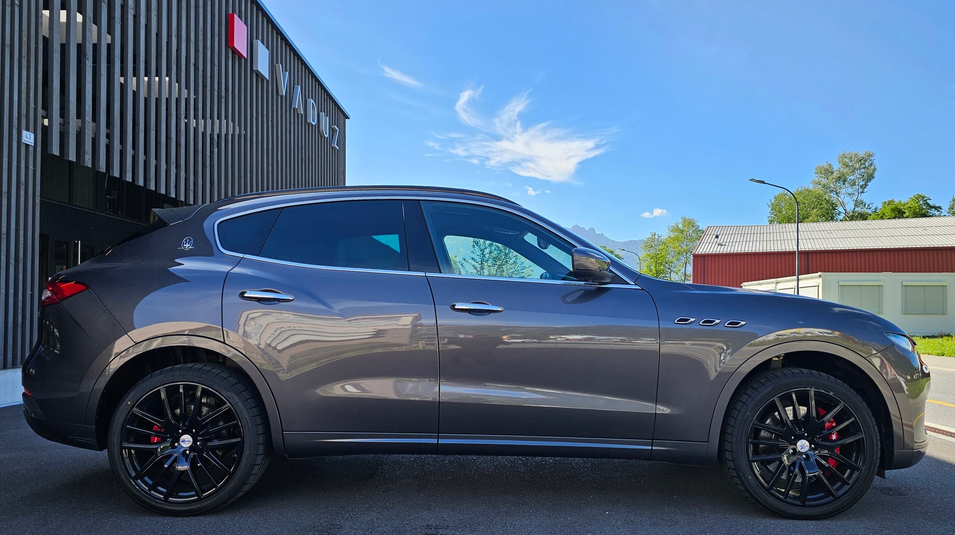 MASERATI Levante S 3.0 V6 GranLusso Automatica-image-4
