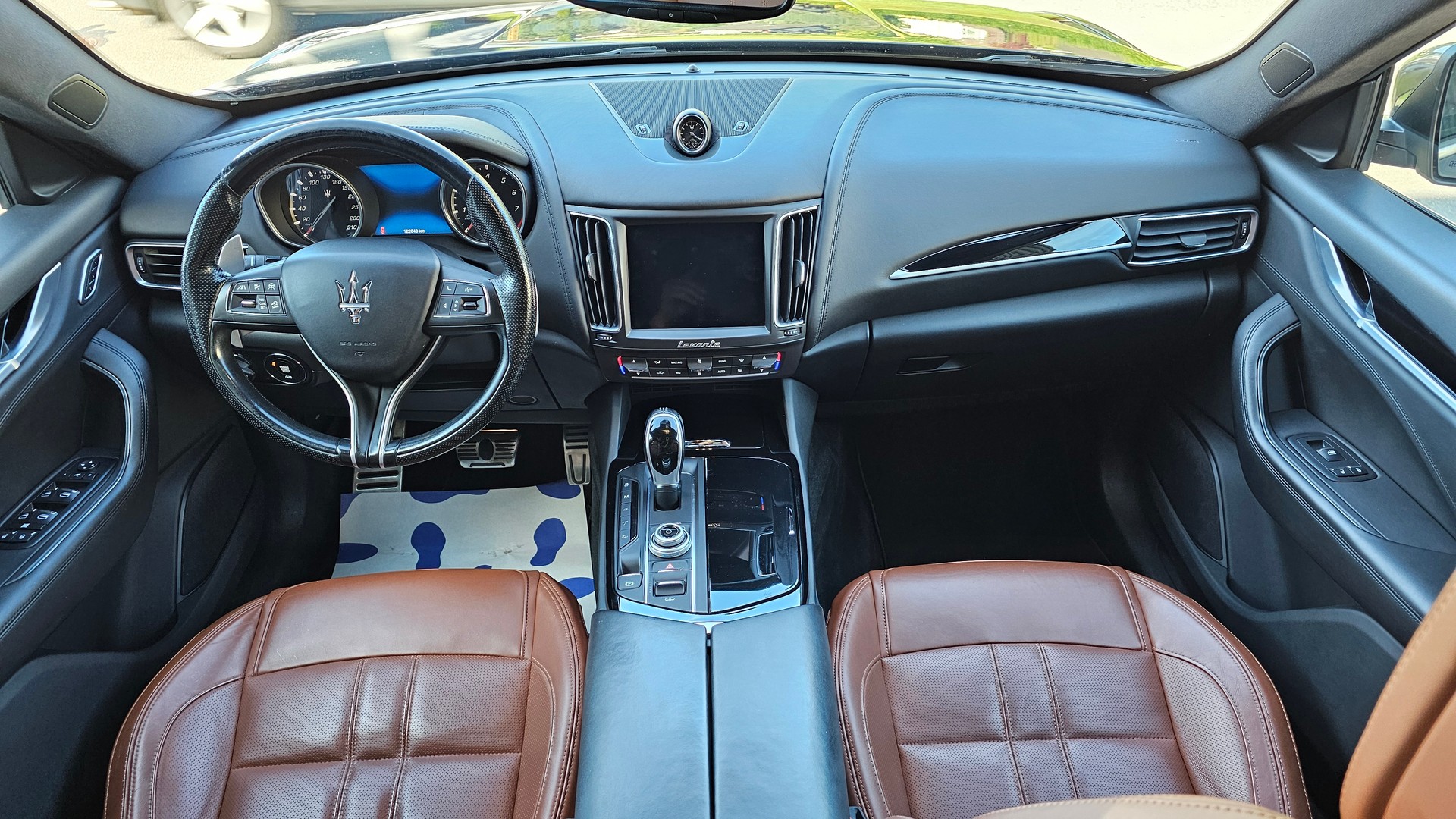 MASERATI Levante S 3.0 V6 GranLusso Automatica-image-8