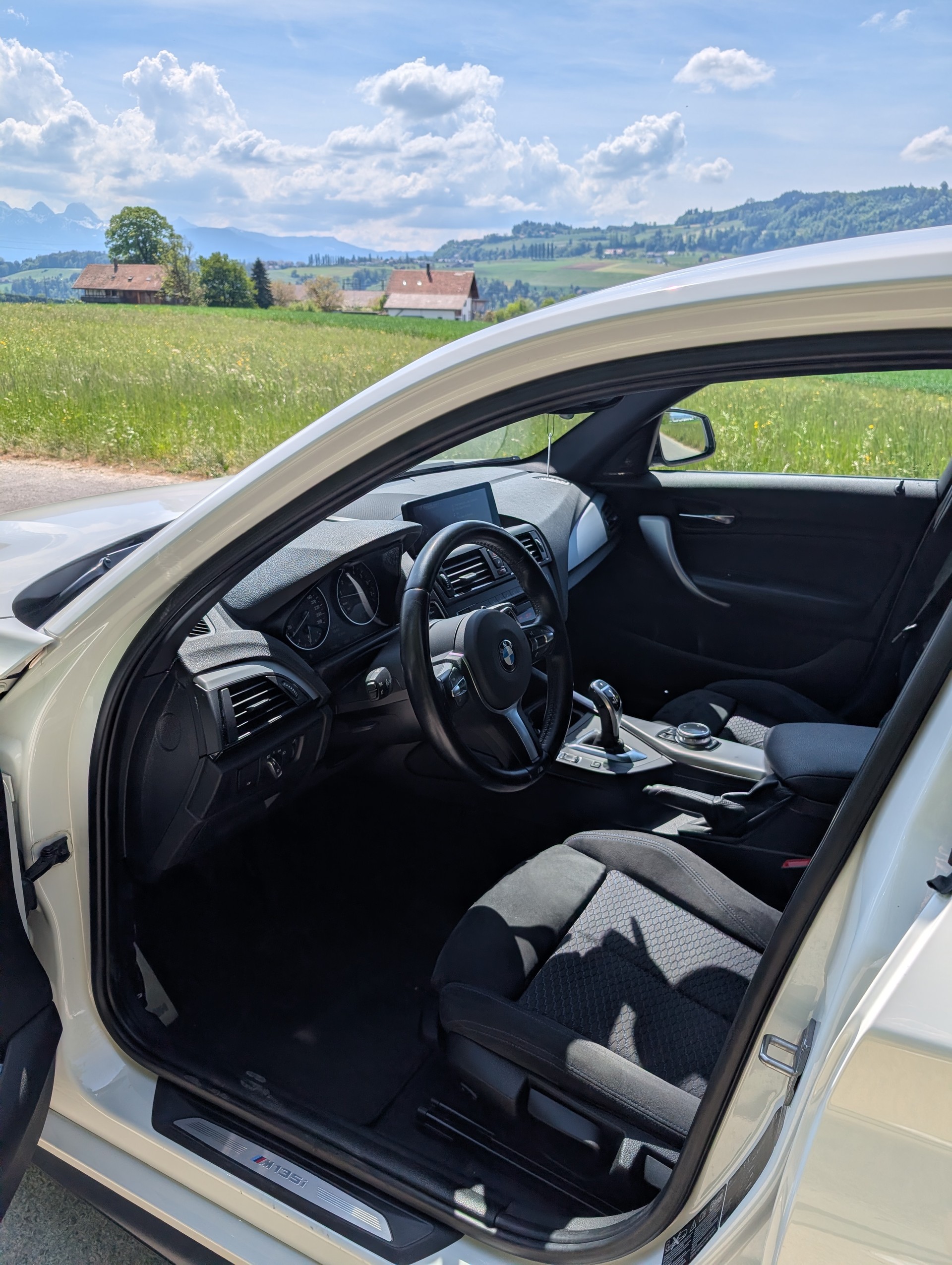 BMW M135i xDrive-image-4