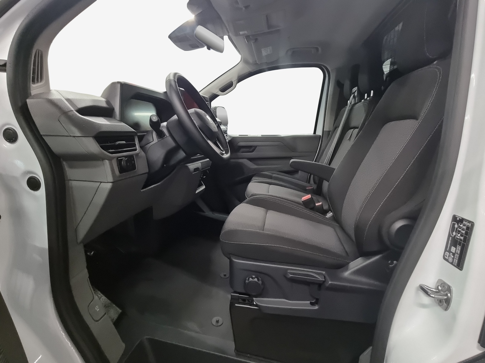 VW e-Transporter 70 kWh 4Motion-image-7