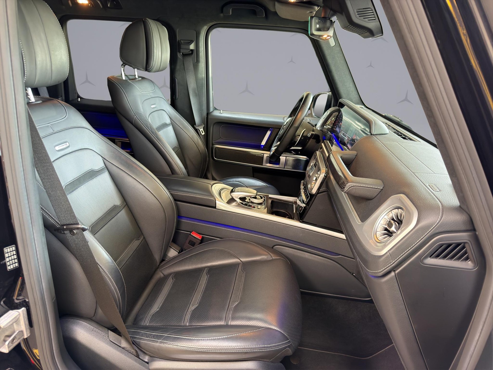 MERCEDES-BENZ G 63 AMG-image-15