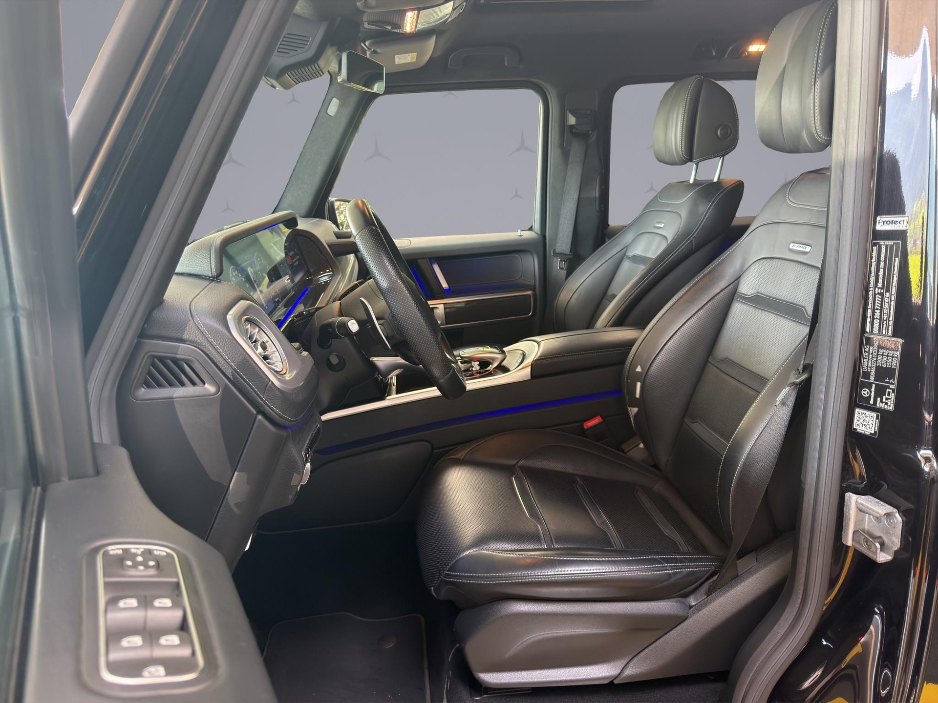 MERCEDES-BENZ G 63 AMG-image-8