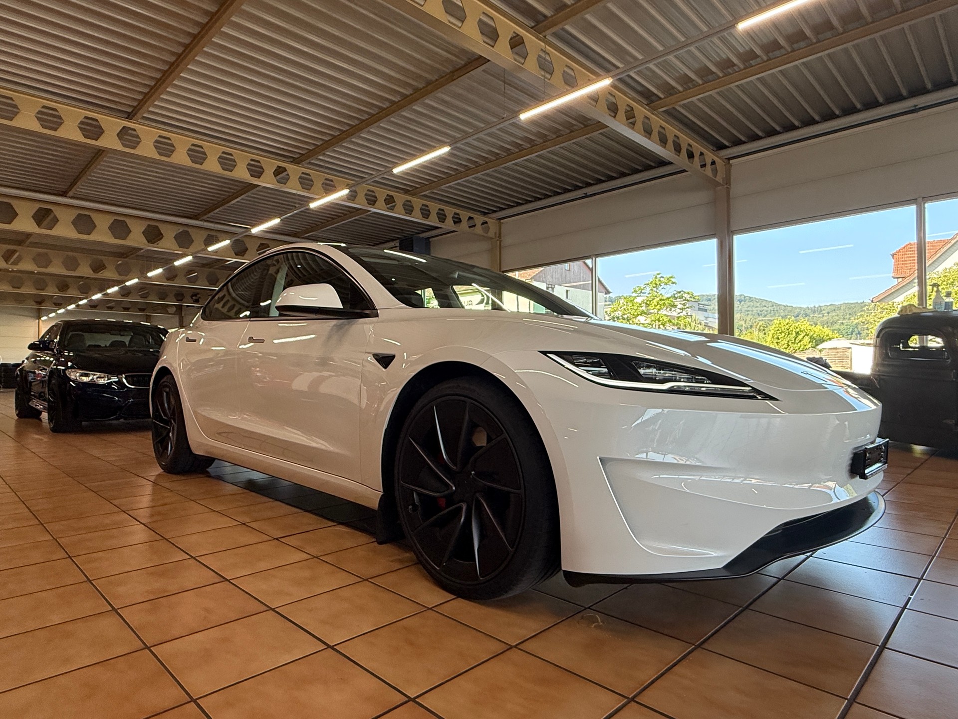 TESLA Performance Highland-image-2