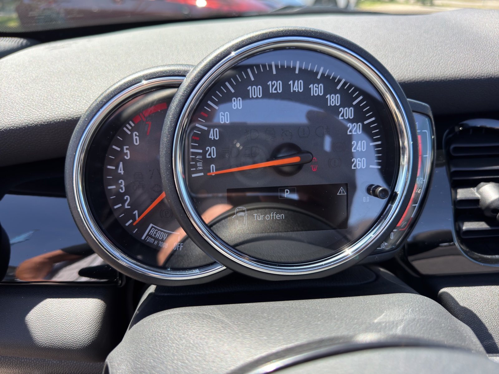 MINI Cabrio F57 2.0i Cooper S Premium-image-11