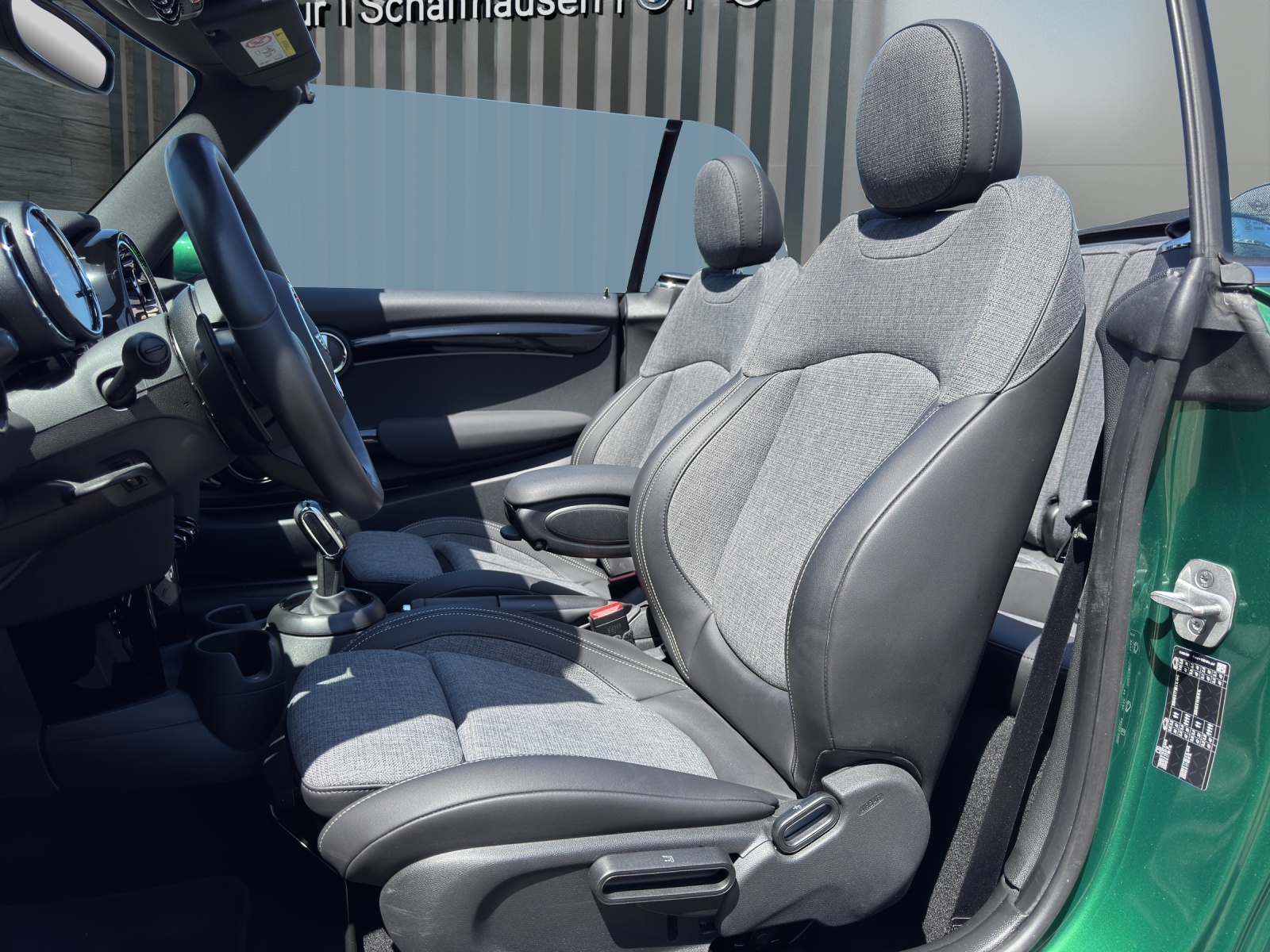 MINI Cabrio F57 2.0i Cooper S Premium-image-18