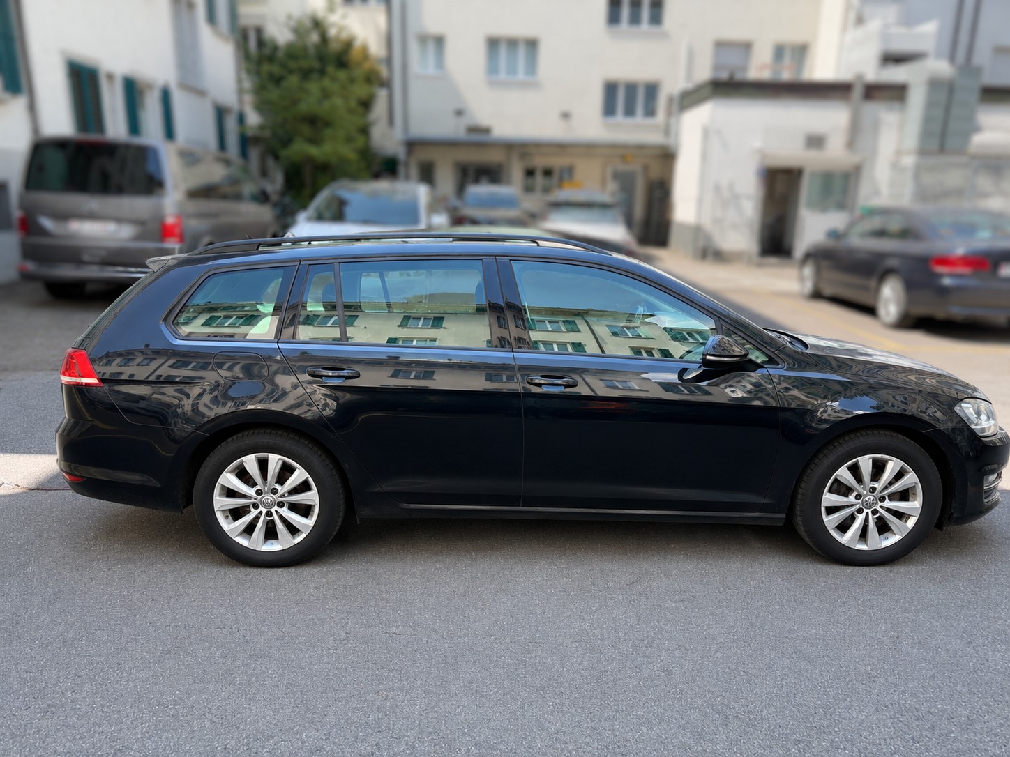 VW 2.0 TDI Comfortline DSG-image-2