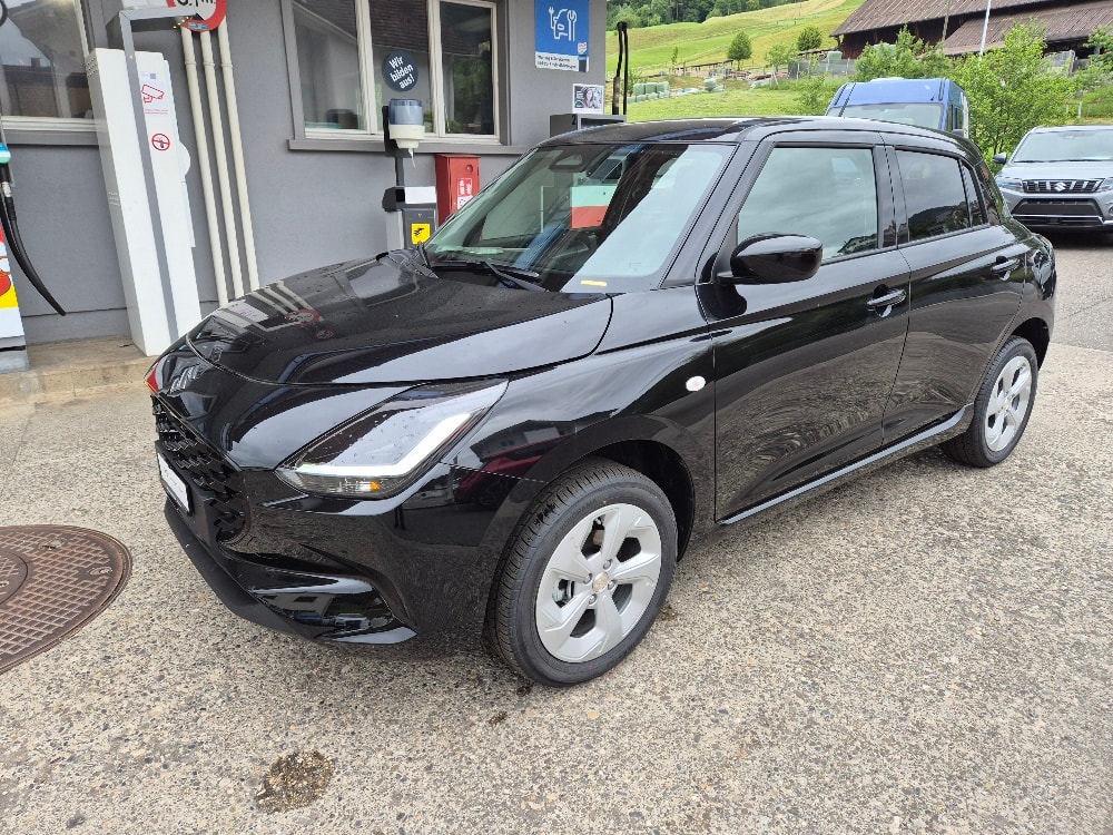 SUZUKI SWIFT-image-2