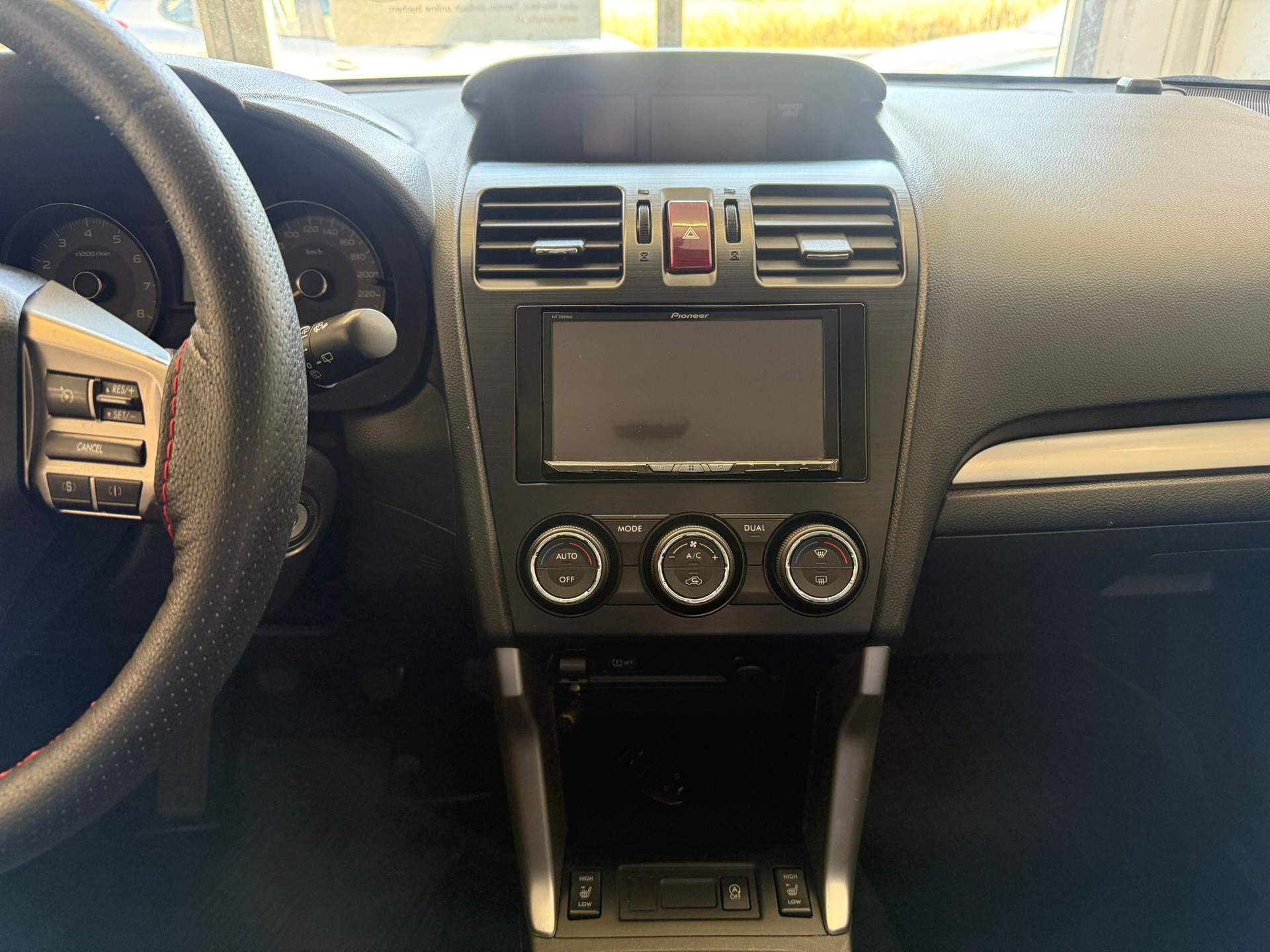 SUBARU Forester 2.0i Advantage + 1.8T AHK-image-10