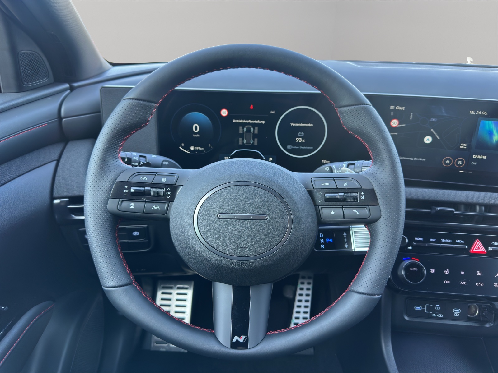 HYUNDAI 1.6 T-GDI N-Line MHEV 4x4 180PS Panorama AHK-image-9