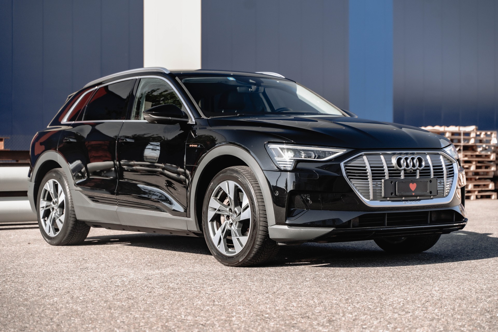 AUDI e-tron 50 quattro * AB MFK * NEUE SOMMERREIFEN * SERVICEGEPFLEGT * SOH 92,9% *-image-2