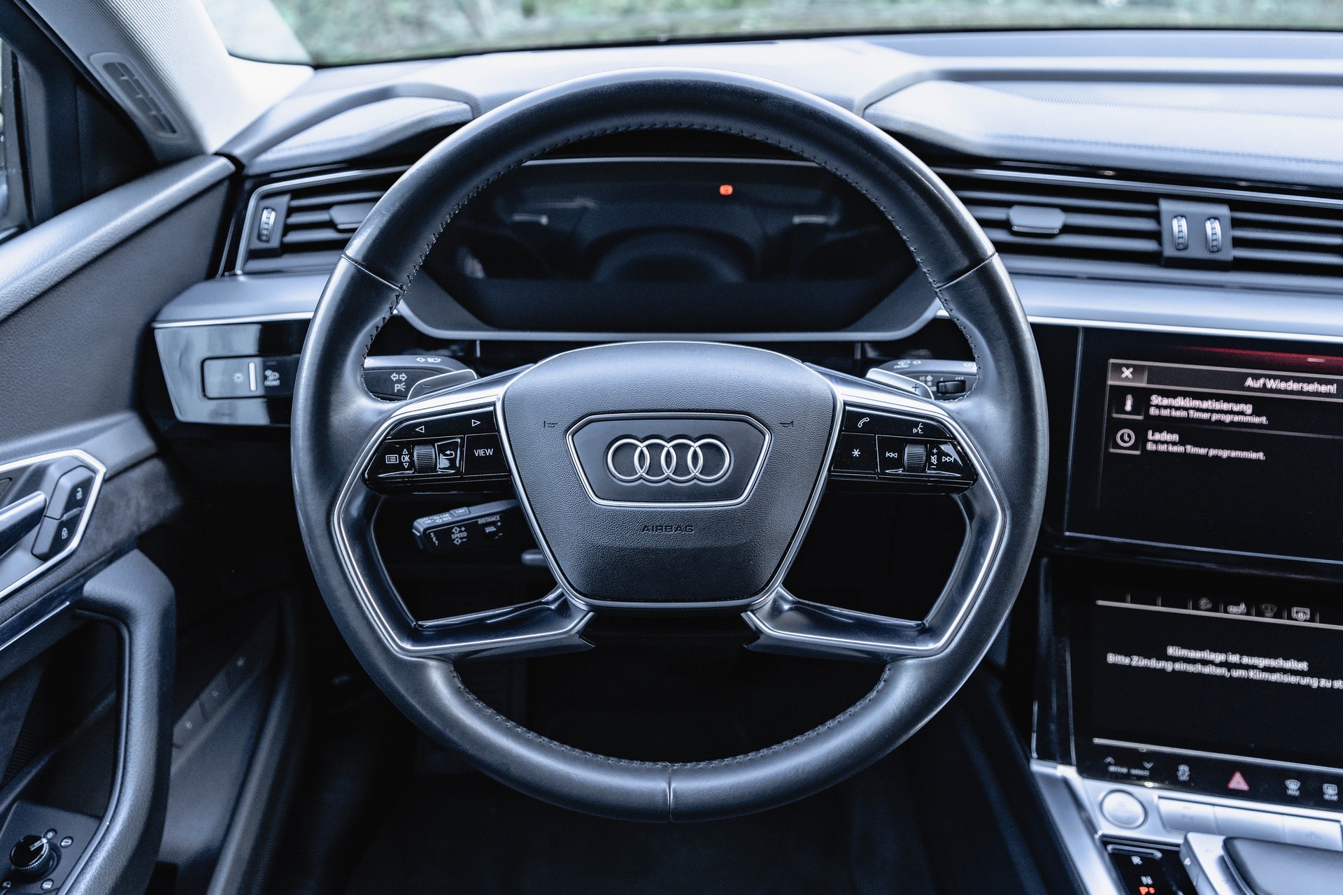 AUDI e-tron 50 quattro * AB MFK * NEUE SOMMERREIFEN * SERVICEGEPFLEGT * SOH 92,9% *-image-8