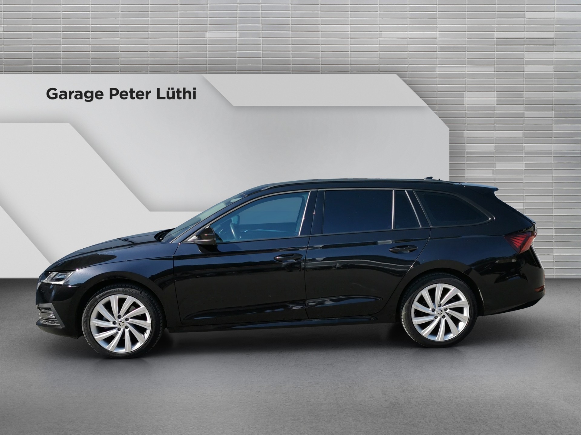 SKODA Octavia Combi 2.0 TDI DSG Style 4x4-image-2