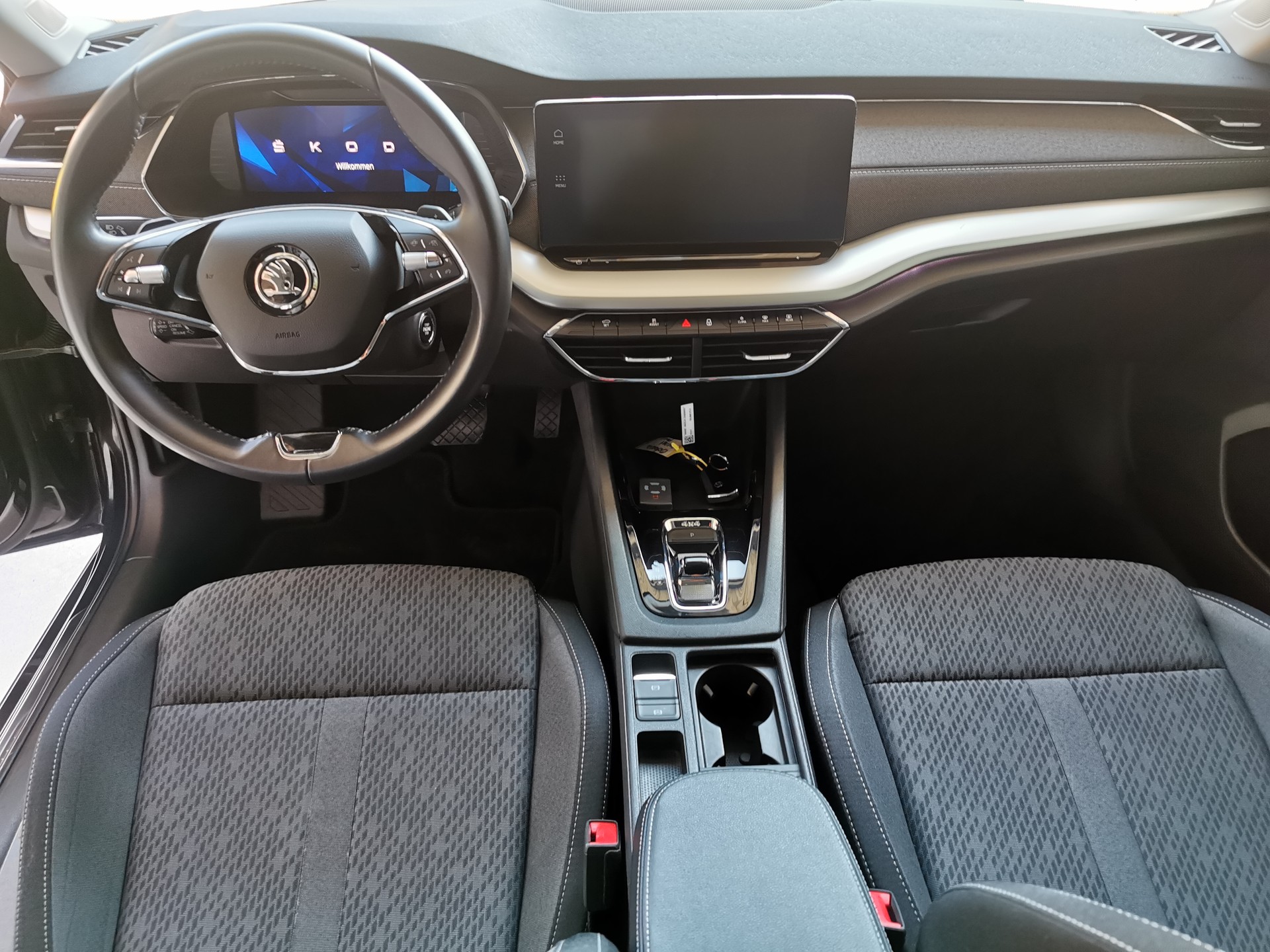 SKODA Octavia Combi 2.0 TDI DSG Style 4x4-image-5
