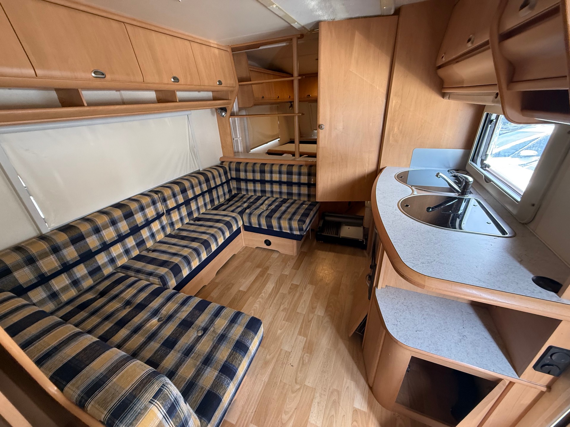 HOBBY 560 KMFe de Luxe-image-11
