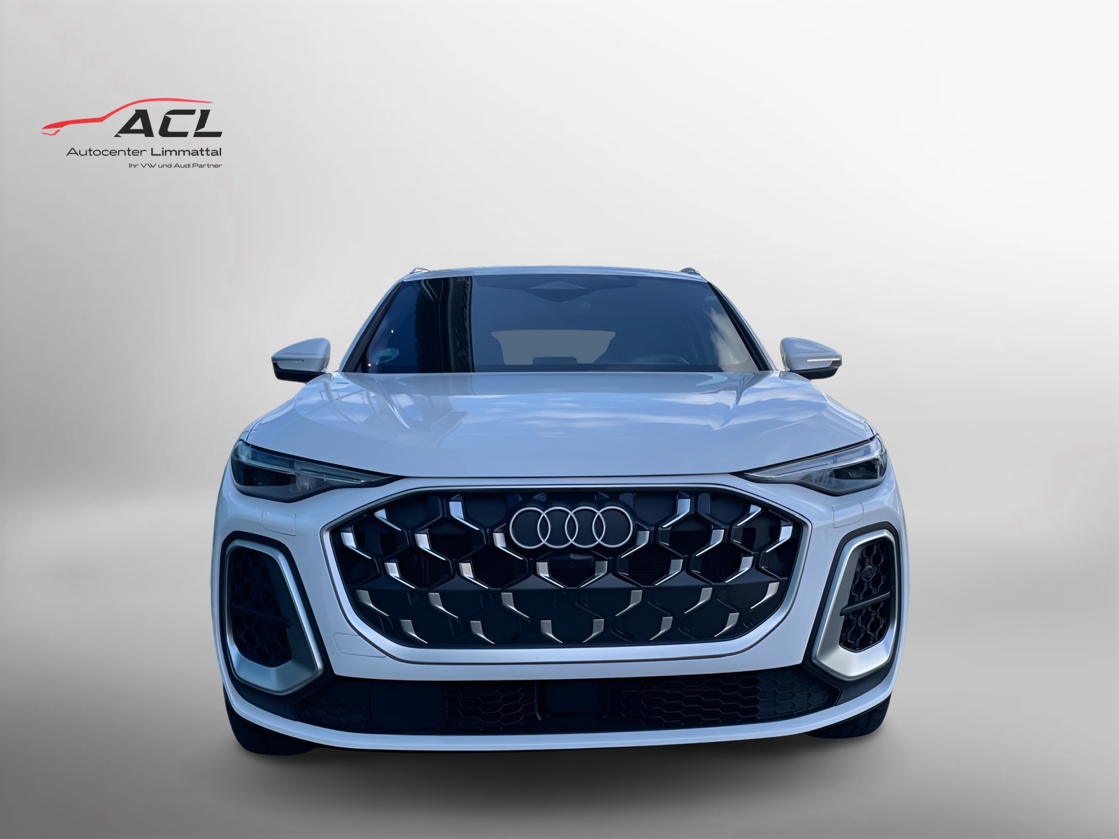 AUDI SQ5 TFSI quattro S-tronic-image-1