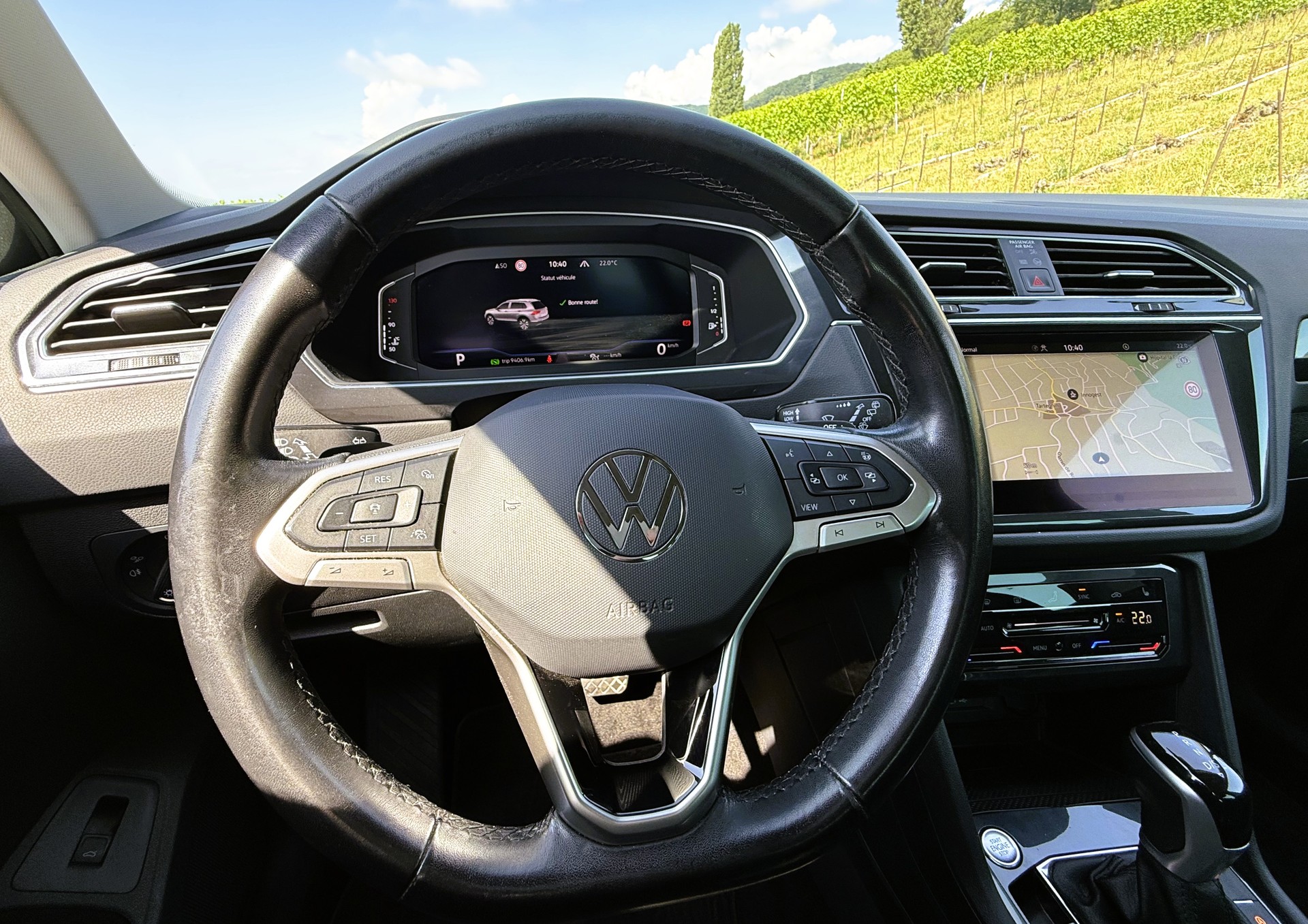 VW Tiguan 2.0 TDI SCR Elegance 4Motion DSG-image-15