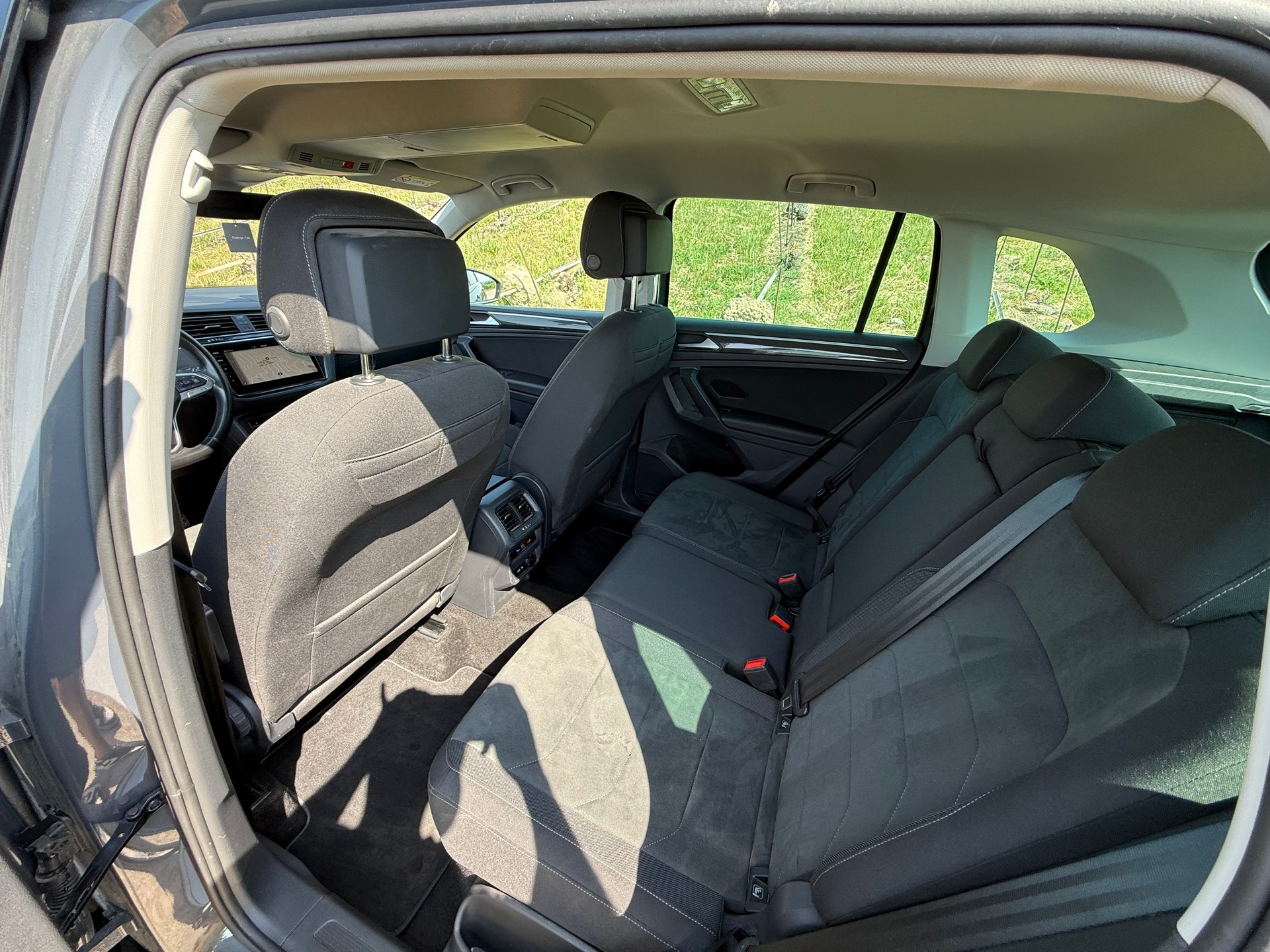 VW Tiguan 2.0 TDI SCR Elegance 4Motion DSG-image-18