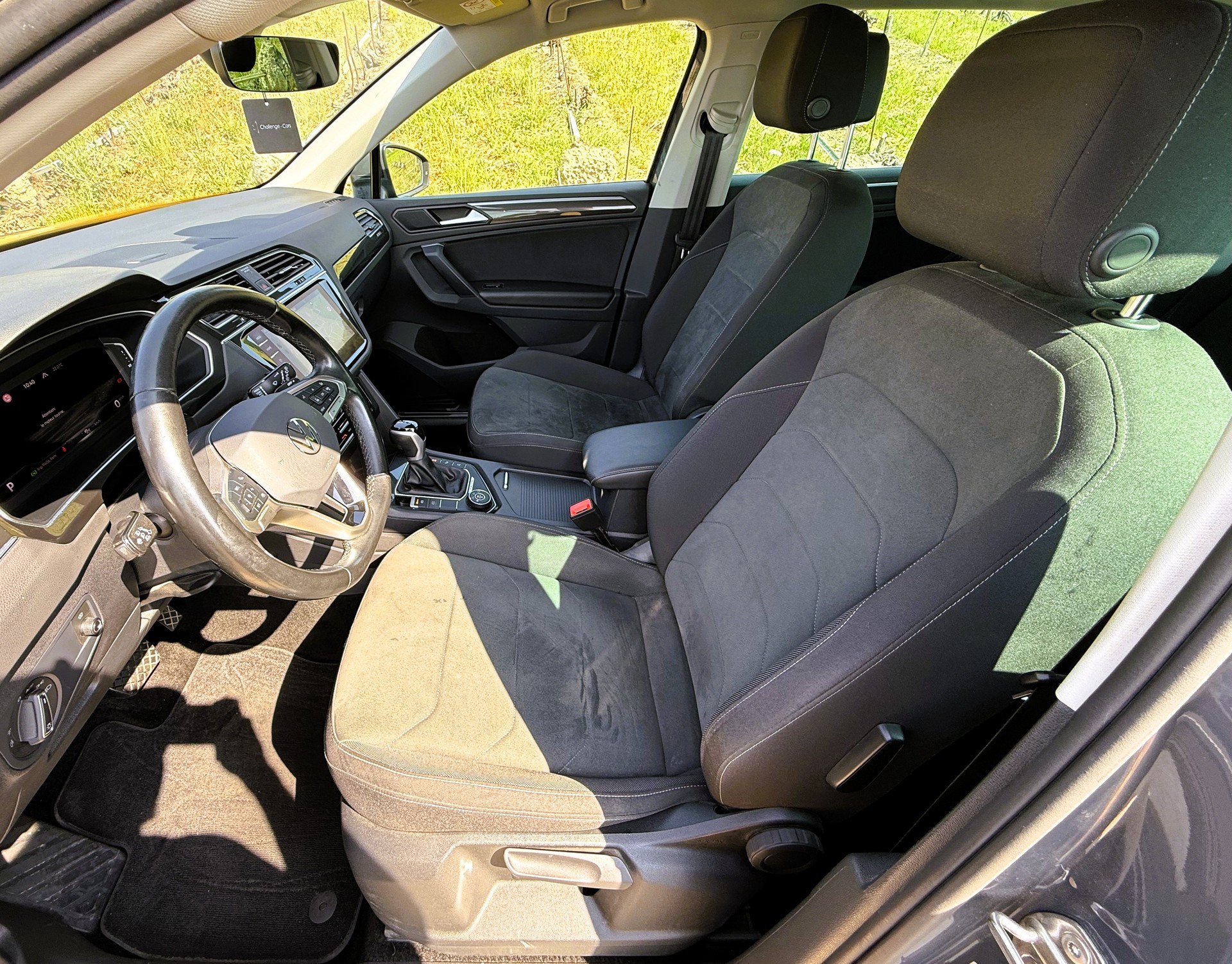 VW Tiguan 2.0 TDI SCR Elegance 4Motion DSG-image-12