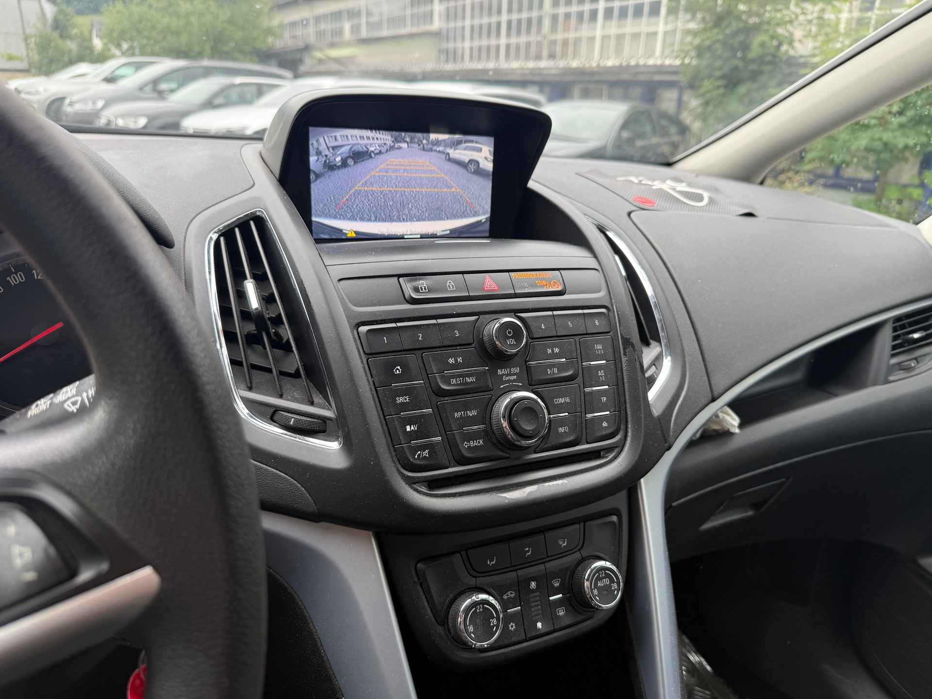 OPEL Zafira Tourer 2.0 CDTi Cosmo Automatic-image-7