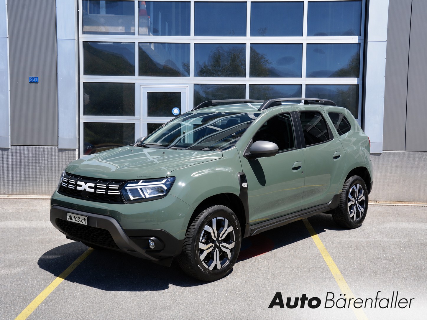 DACIA Duster TCe 150 Journey+ 4x4-image-0
