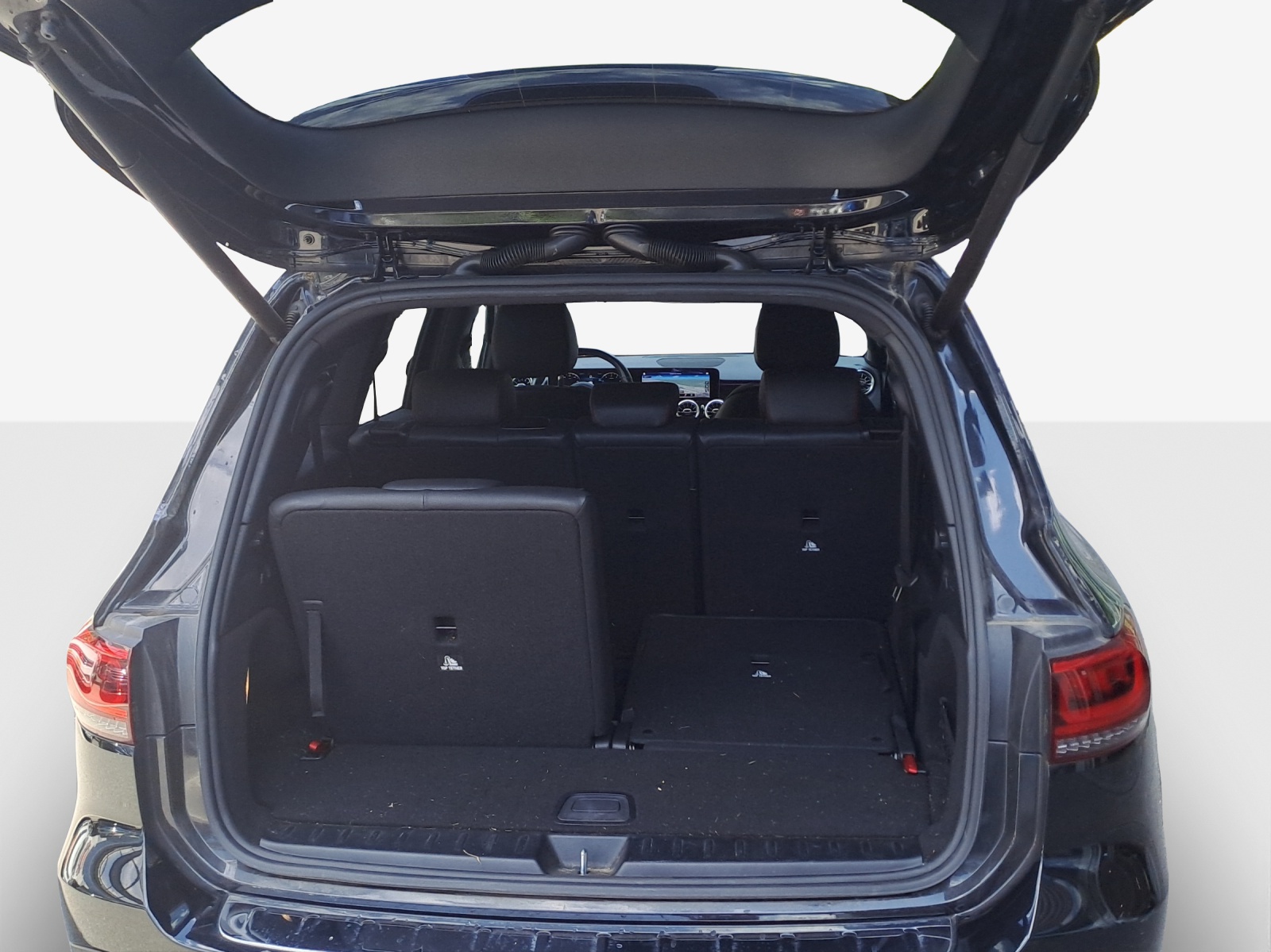 MERCEDES-BENZ GLB 200 AMG Line 7G-Tronic-image-12