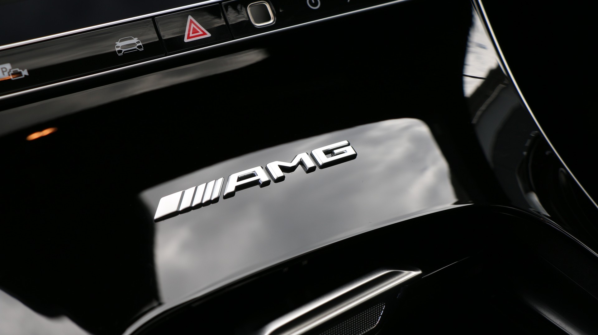 MERCEDES-BENZ AMG GLC 53 4MATIC+-image-13