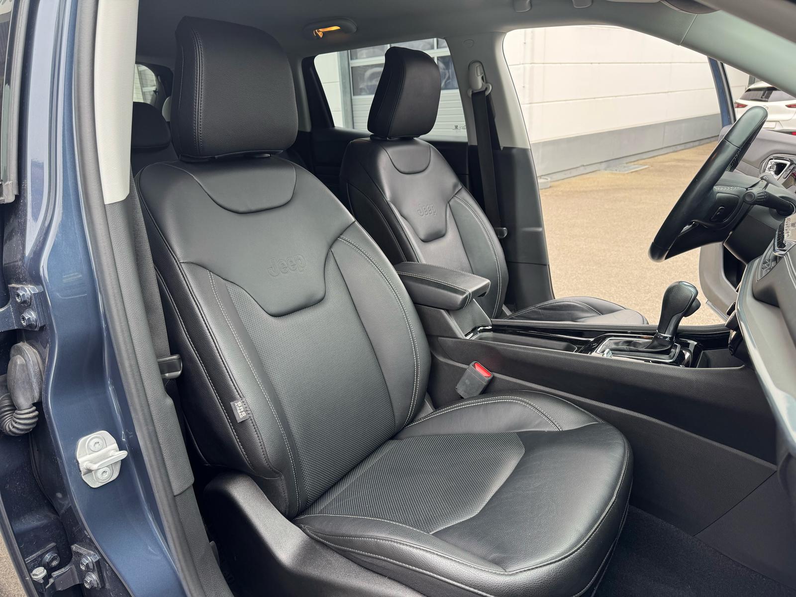 JEEP Compass 1.3 T PHEV Limited AWD-image-13
