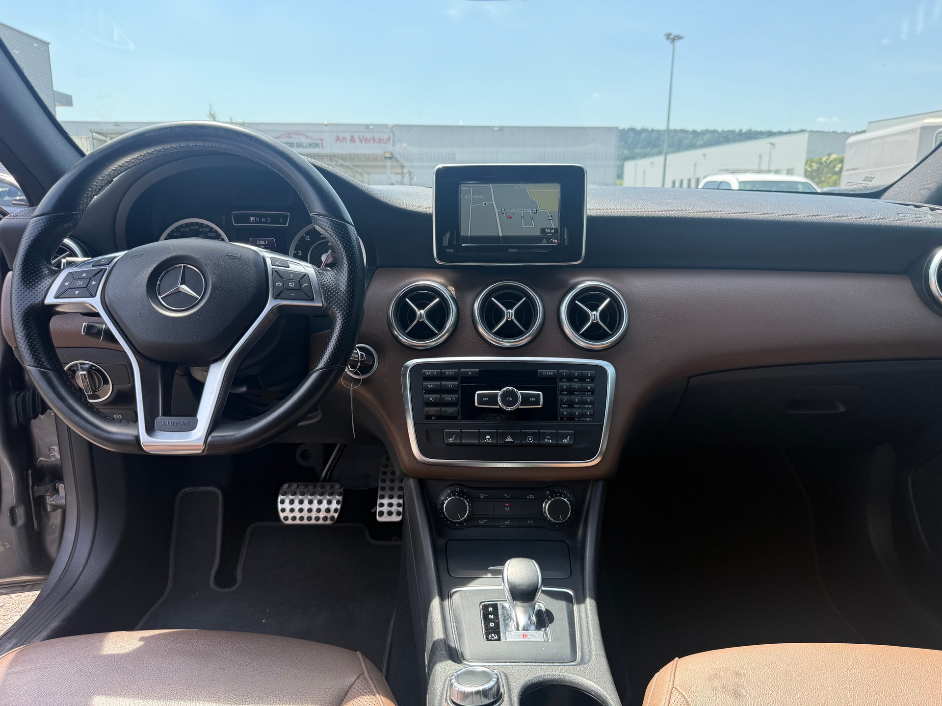 MERCEDES-BENZ A 45 AMG 4Matic Speedshift 7G-DCT-image-3