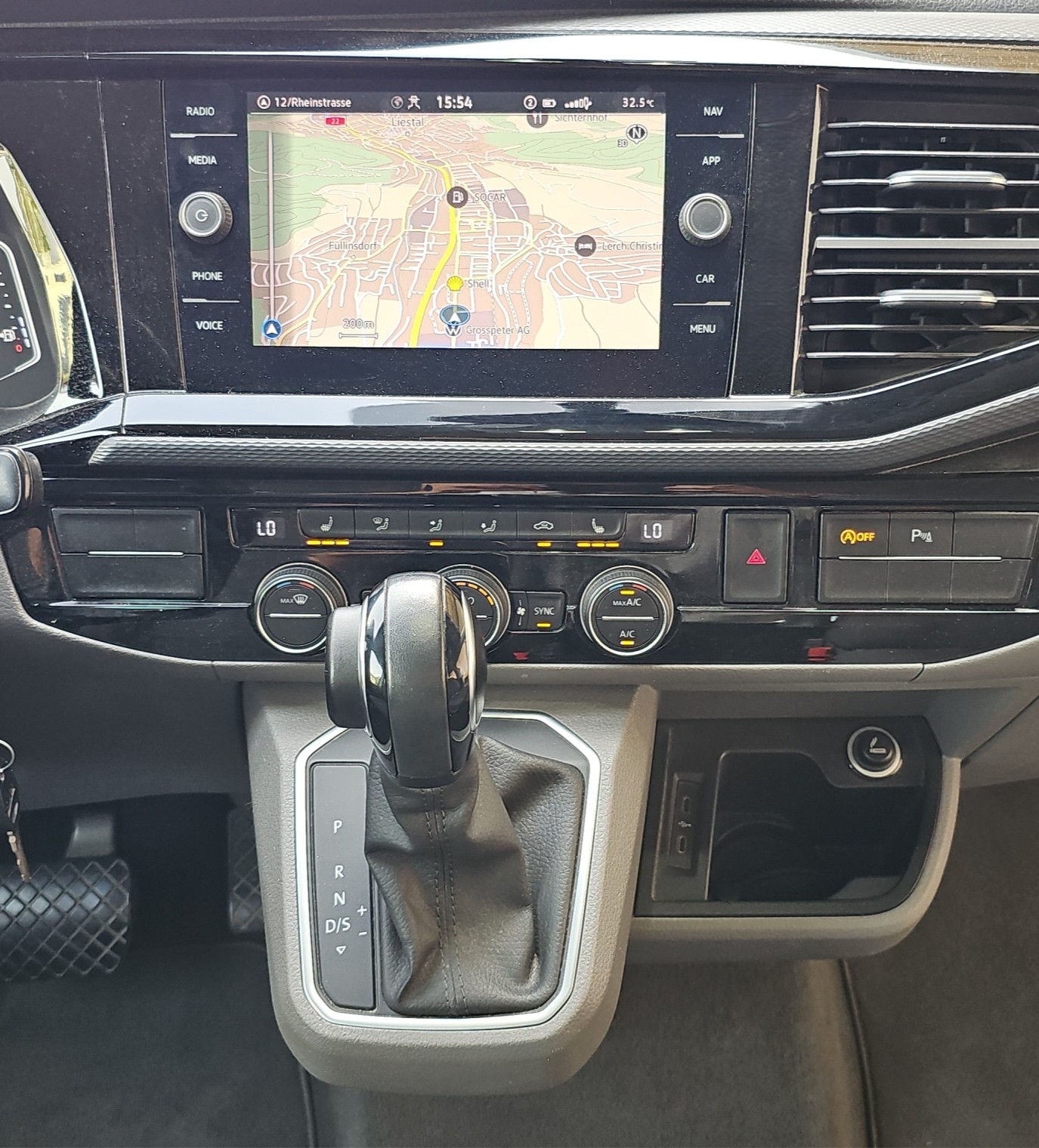 VW T6.1 California 2.0 TDI Ocean Liberty DSG-image-13